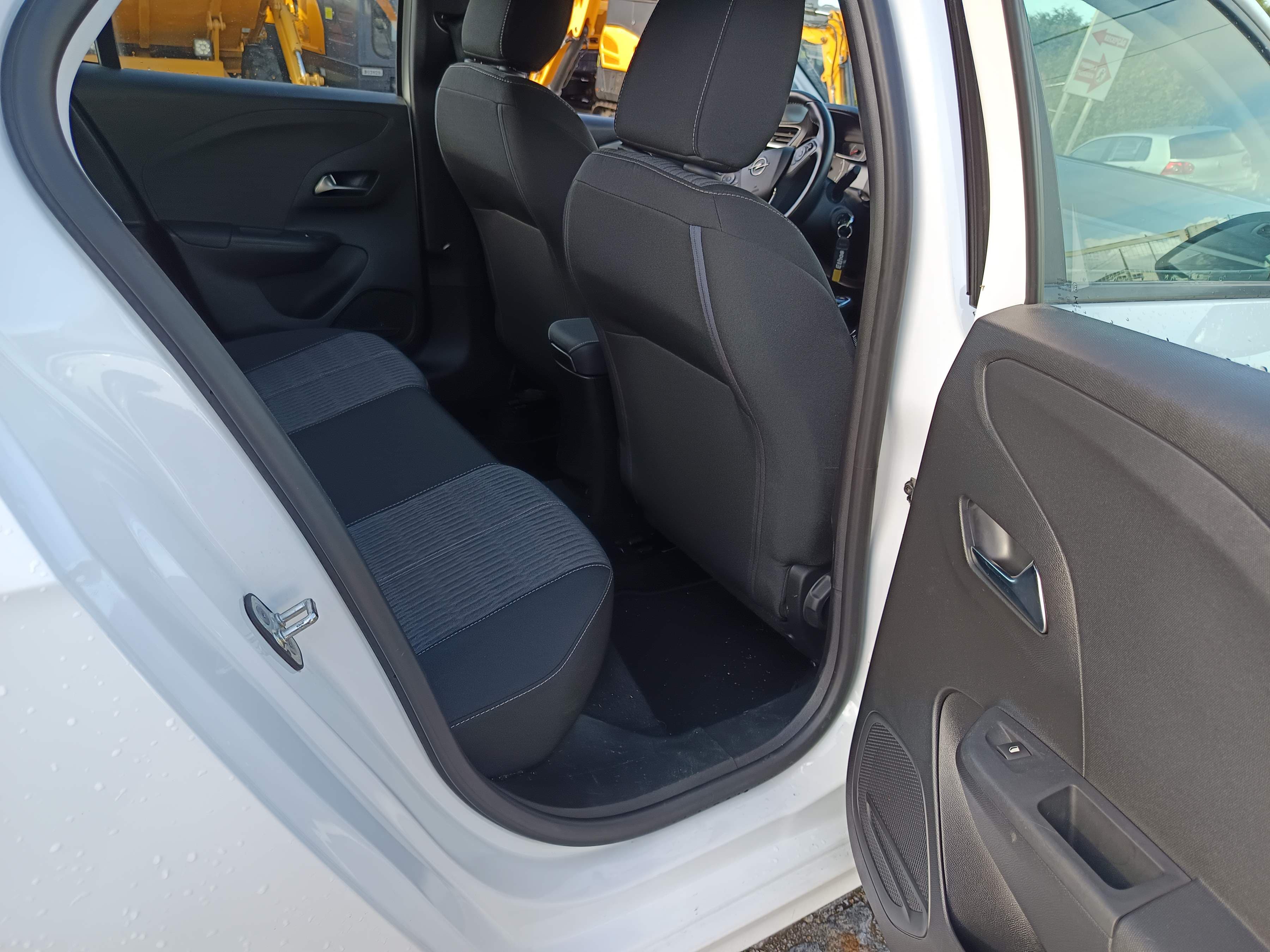 Opel Corsa Edition 1.5D · Ano 2022 — imagem 17