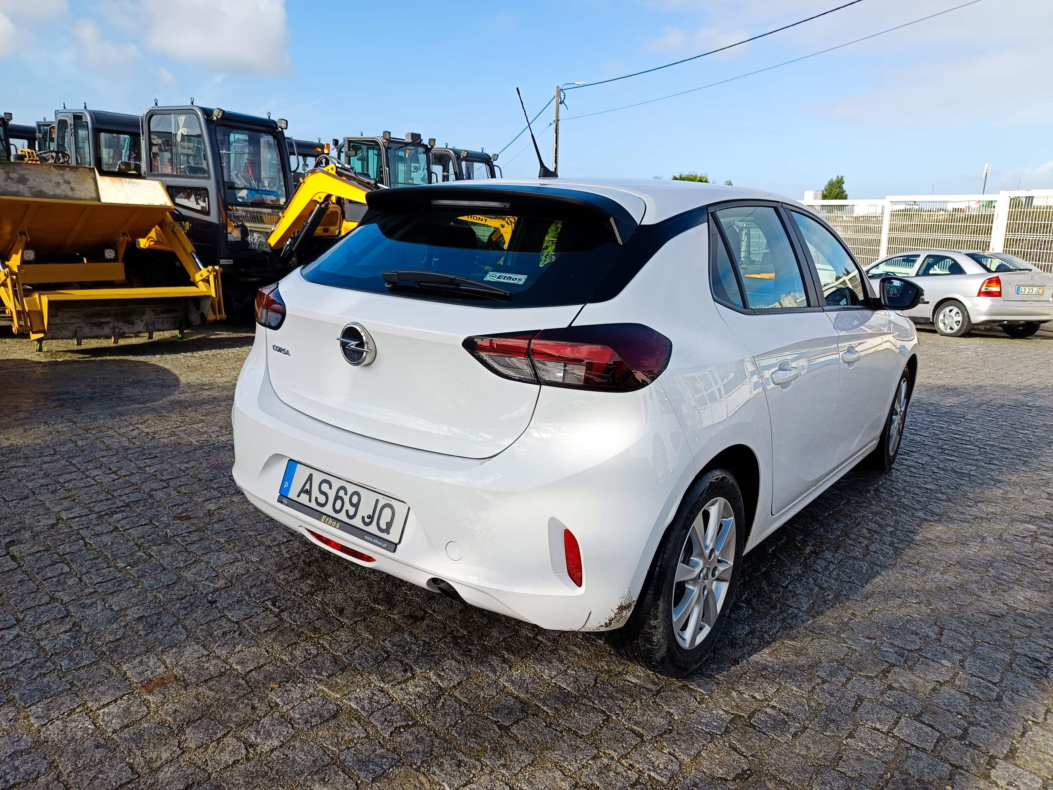 Opel Corsa Edition 1.5D · Ano 2022 — imagem 4