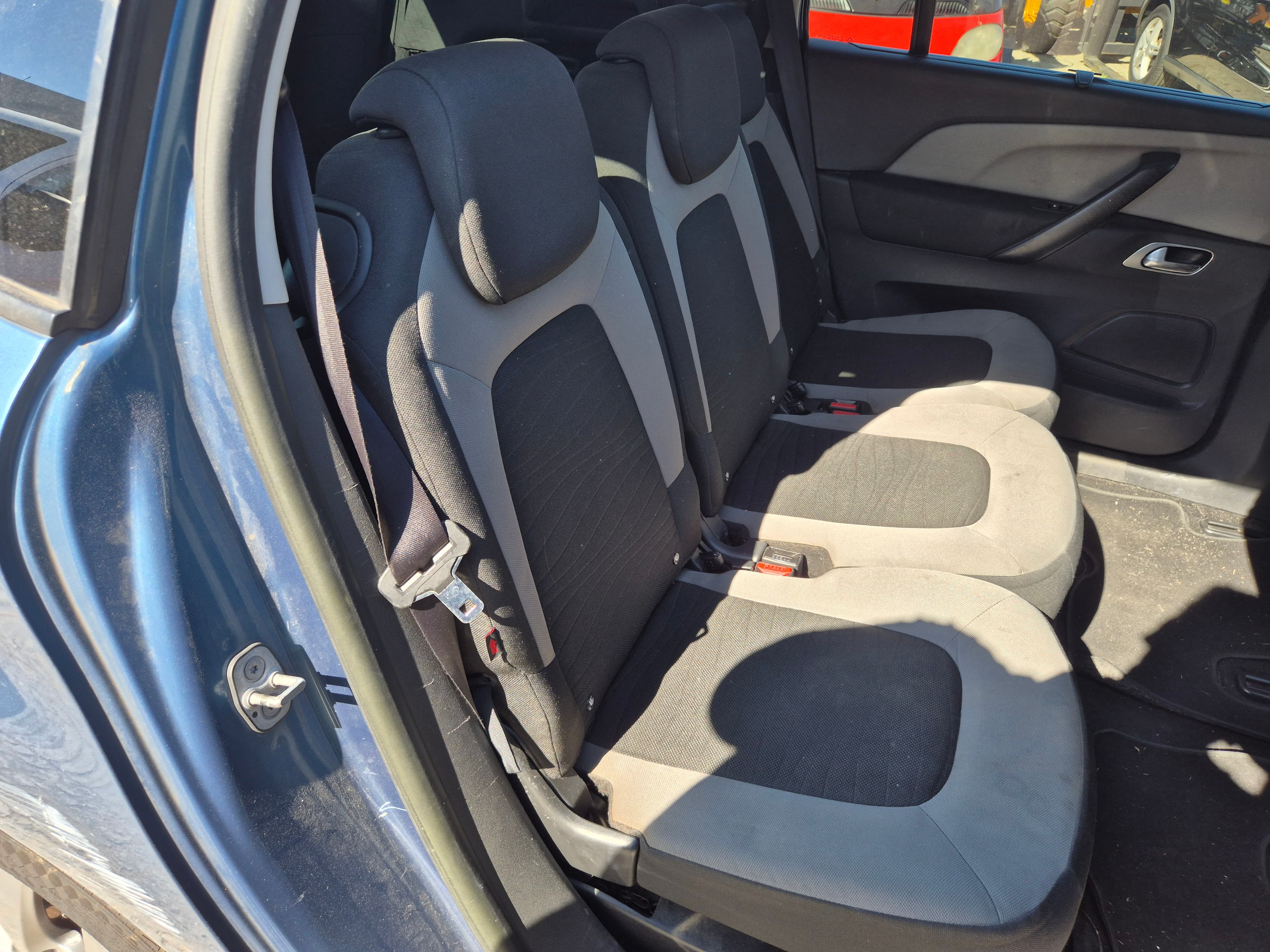 Citroën C4 Grand Picasso · Ano 2015 — imagem 18