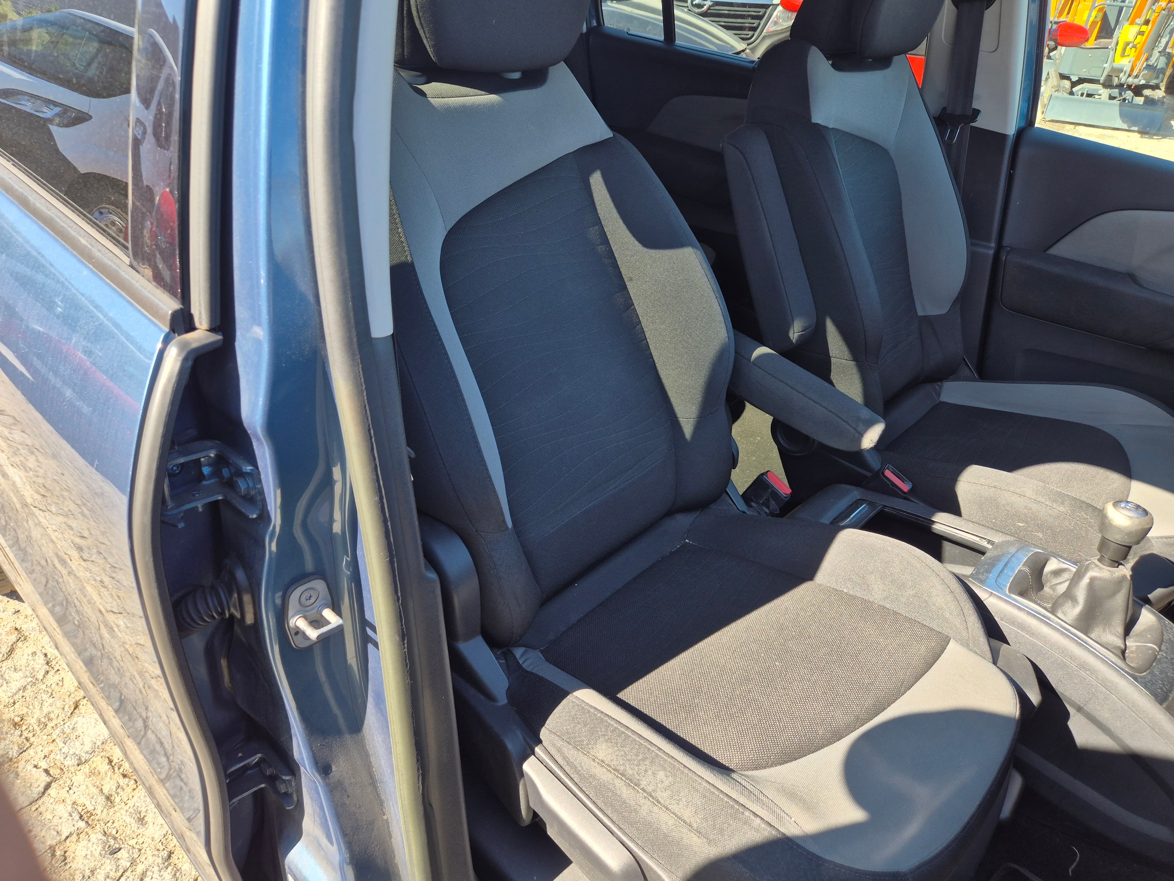 Citroën C4 Grand Picasso · Ano 2015 — imagem 21