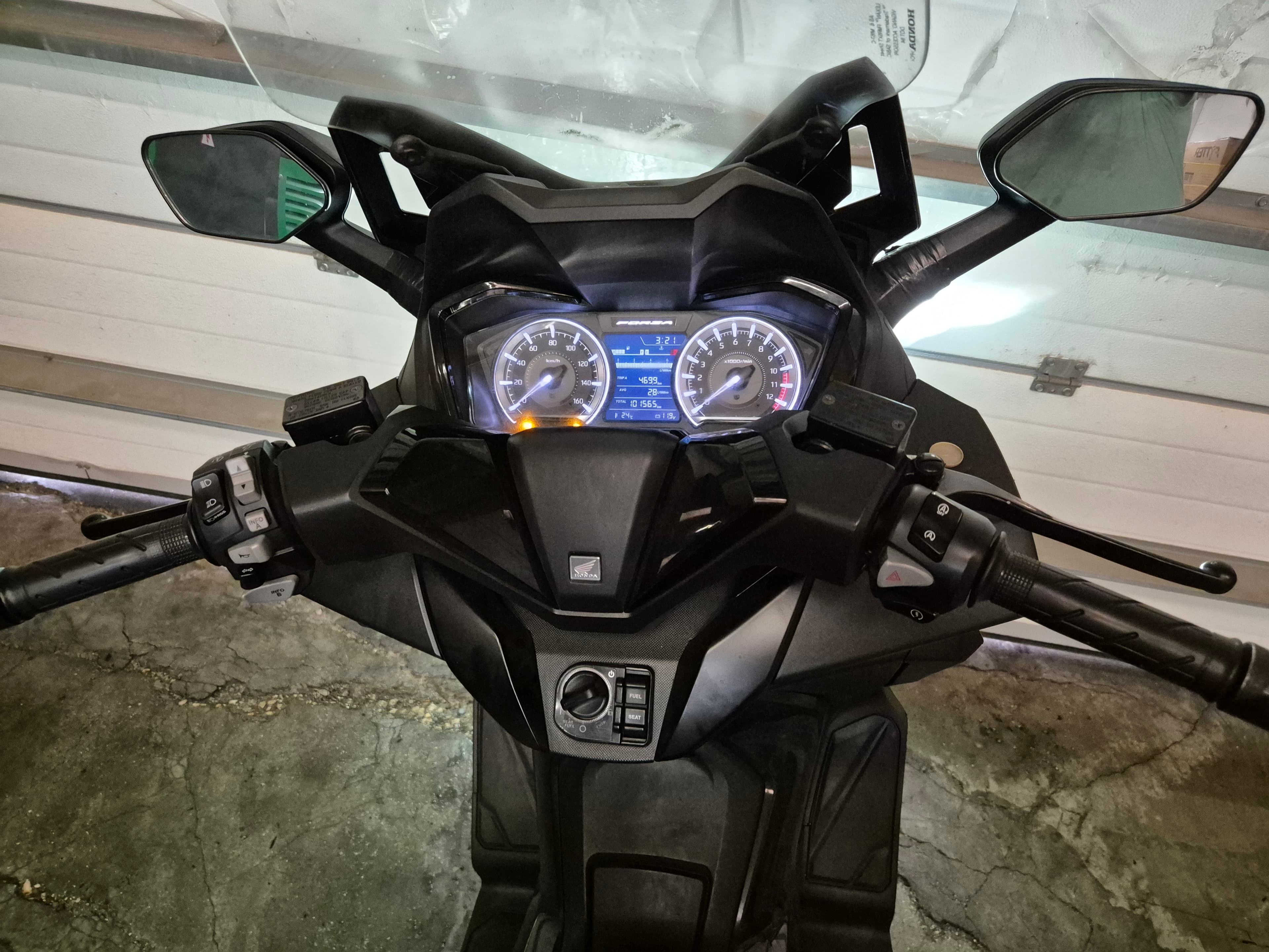 Honda 125 Forza · Ano 2023 — imagen 11