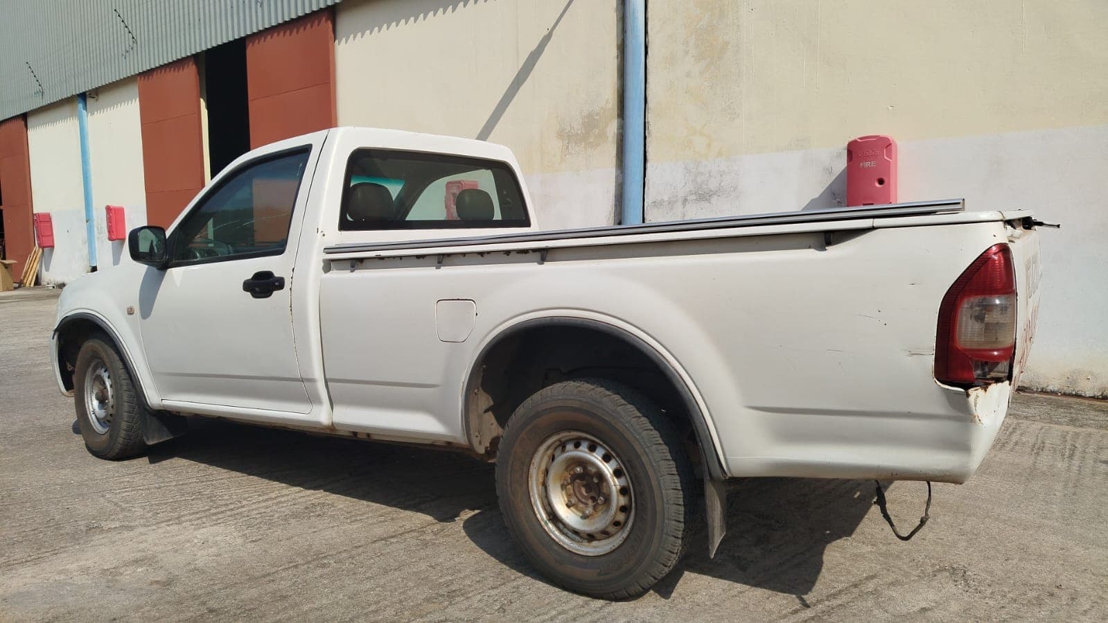 Isuzu KB250D_3,050m - 2011 — image 7