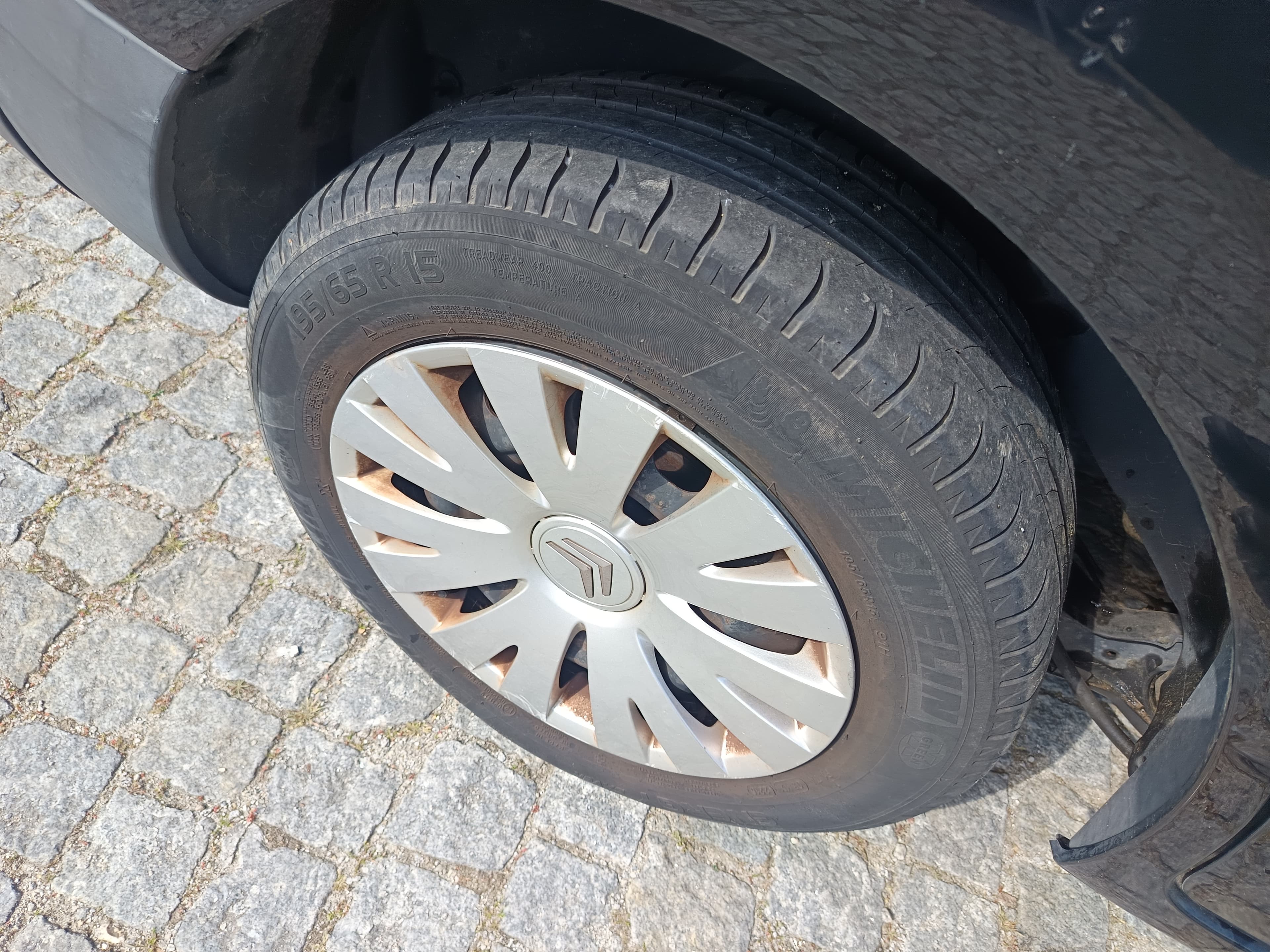 Citroën Berlingo · Ano 2013 — image 8