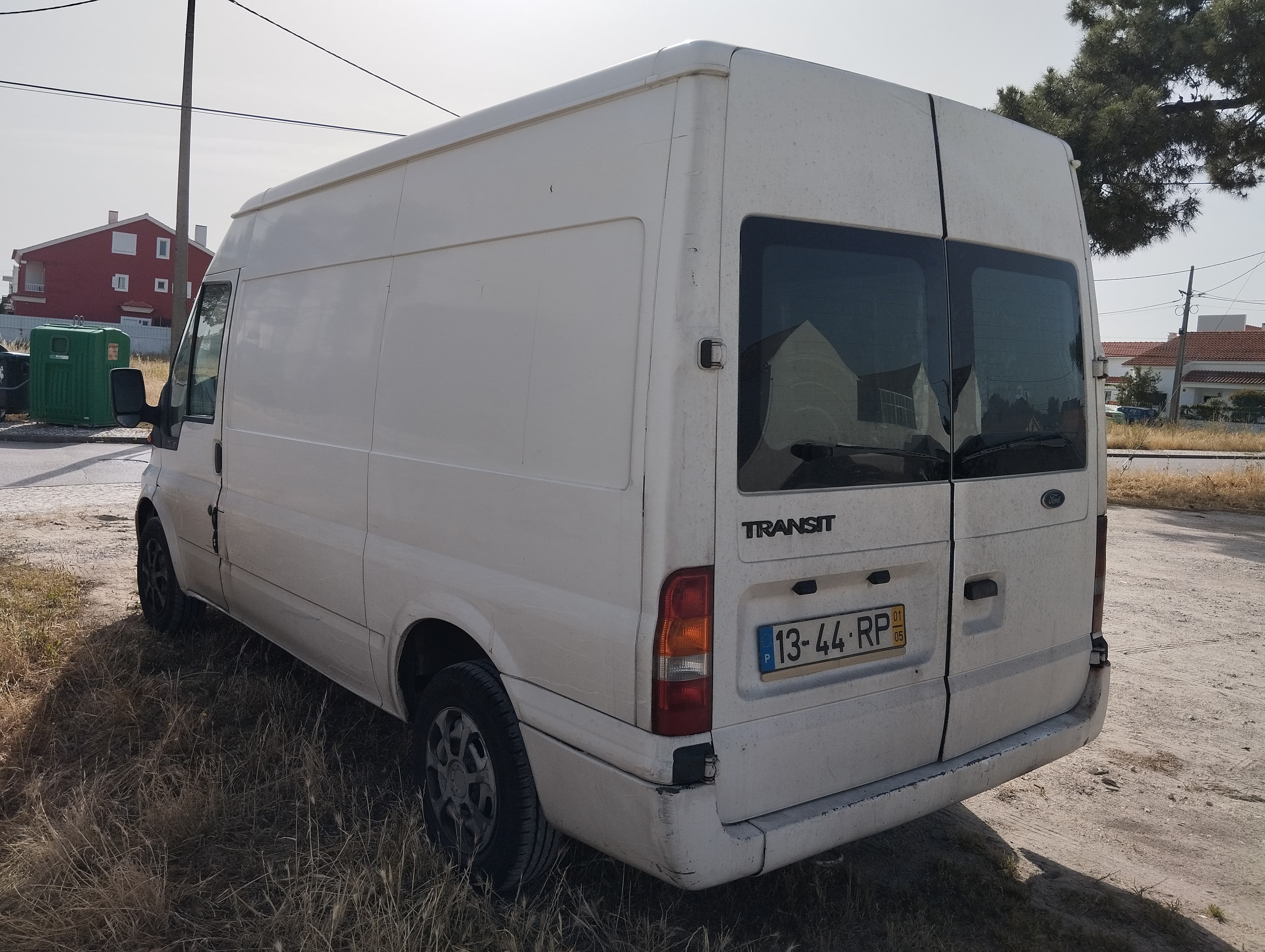 Ford Transit 2.0 · Ano 2001 — imagen 6