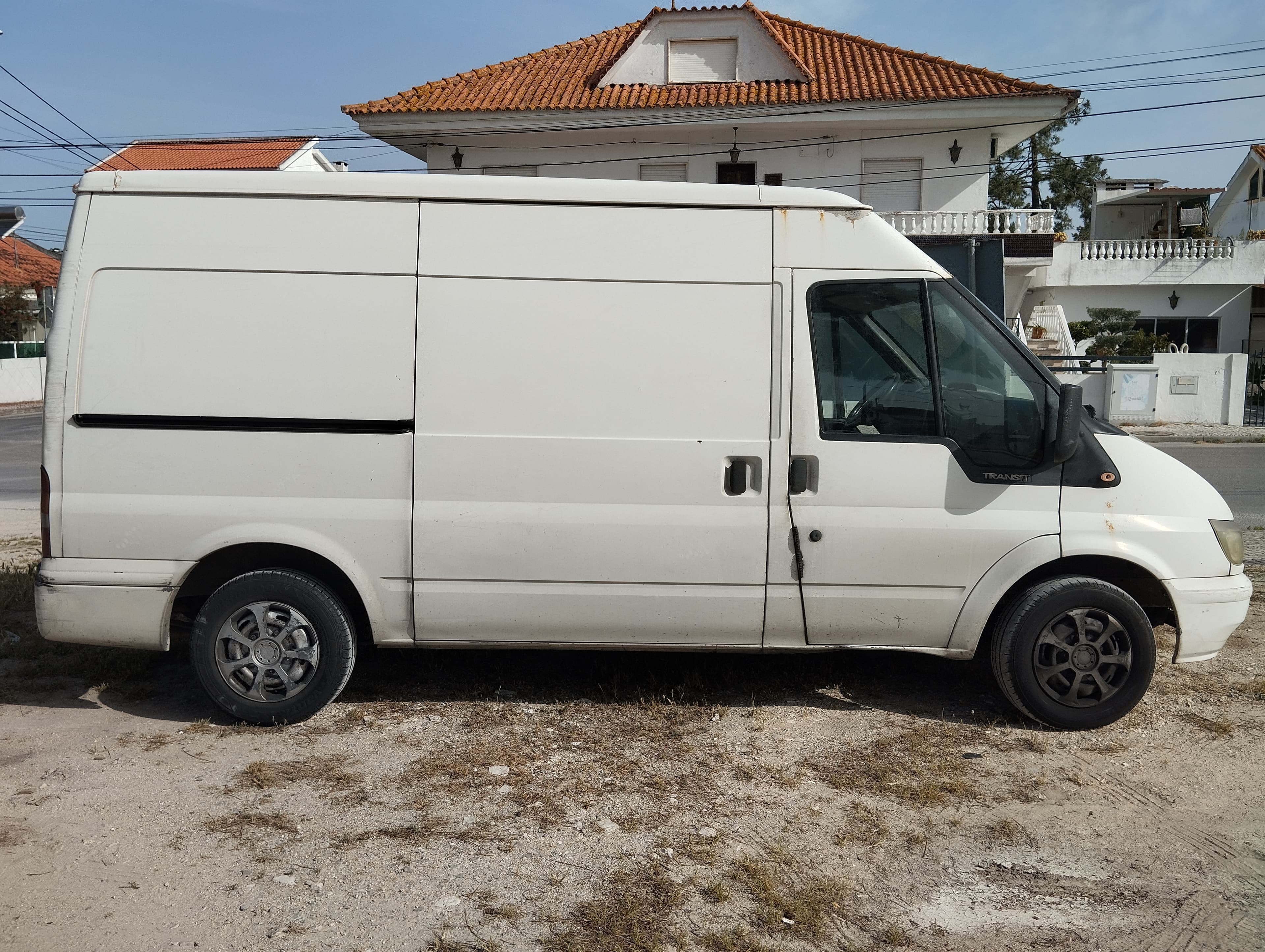 Ford Transit 2.0 · Ano 2001 — imagen 4