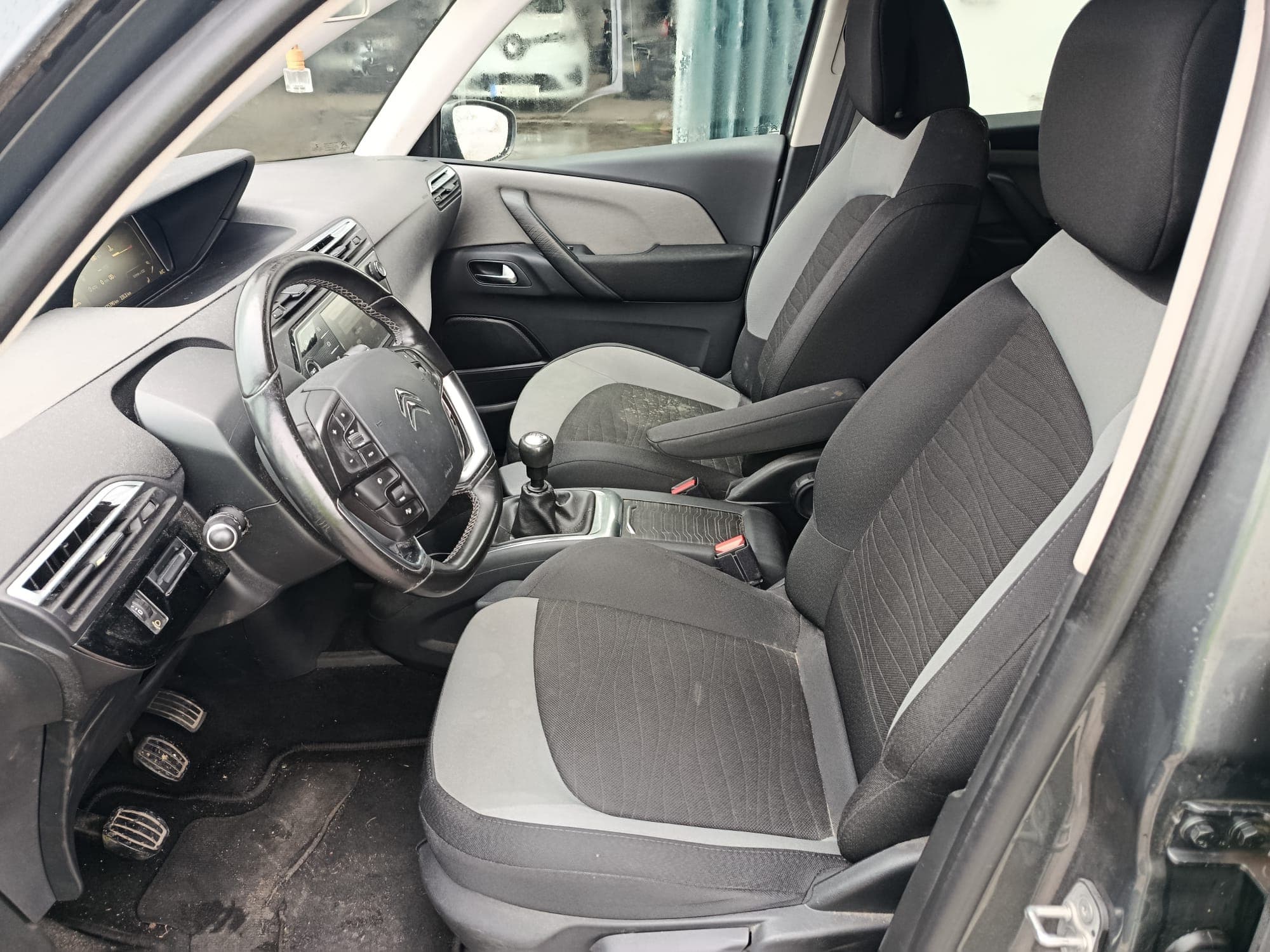 Citroën C4 · Ano 2016 — imagen 16