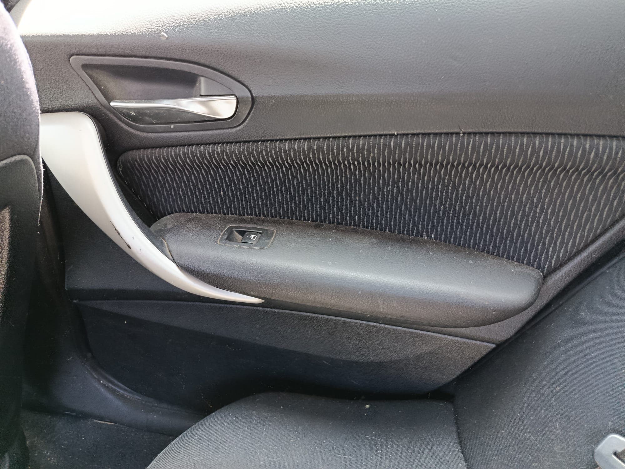 BMW 116 d · Ano 2013 — image 26