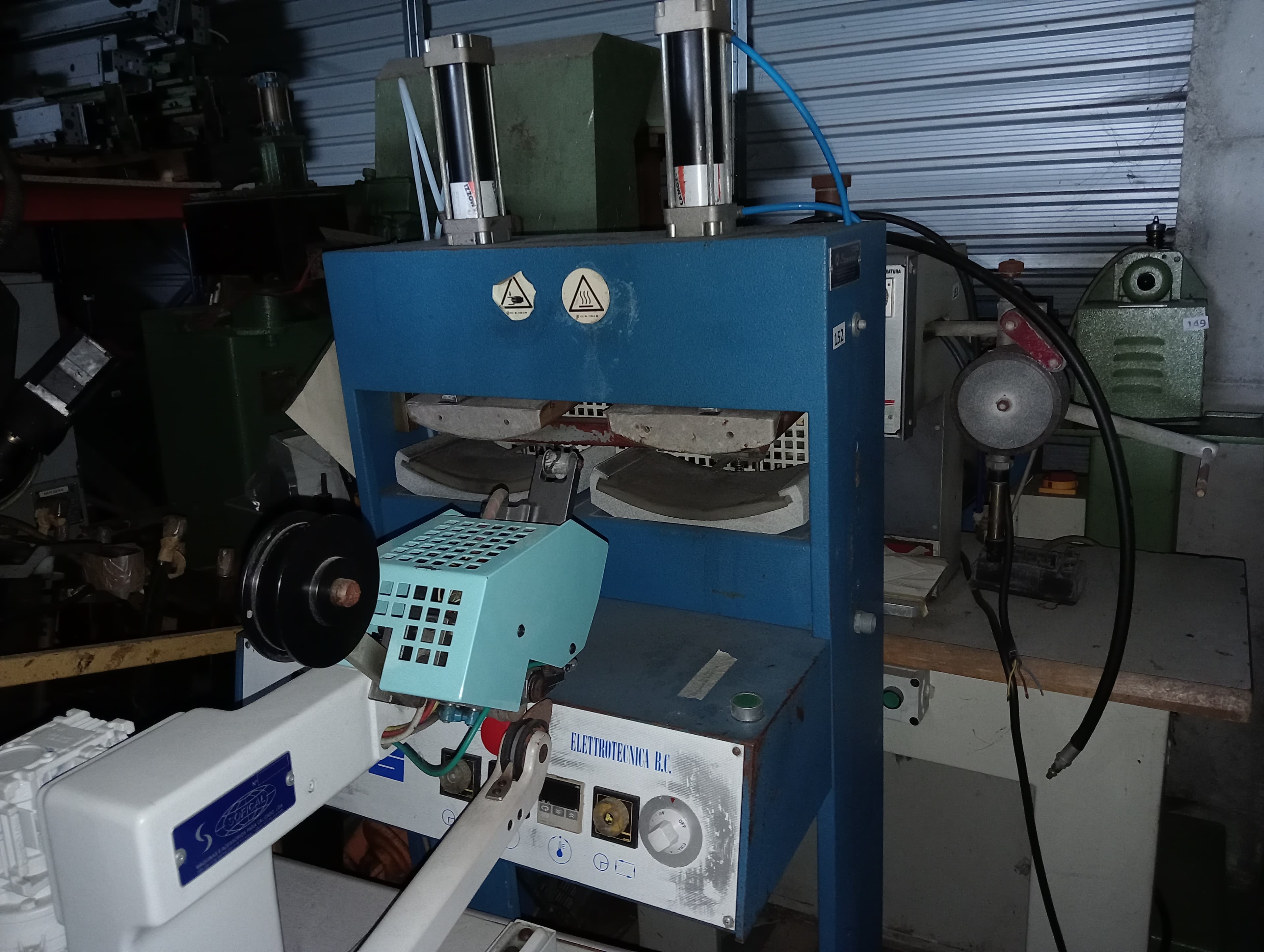 Équipements pour l'Industrie du Chaussure — image 32