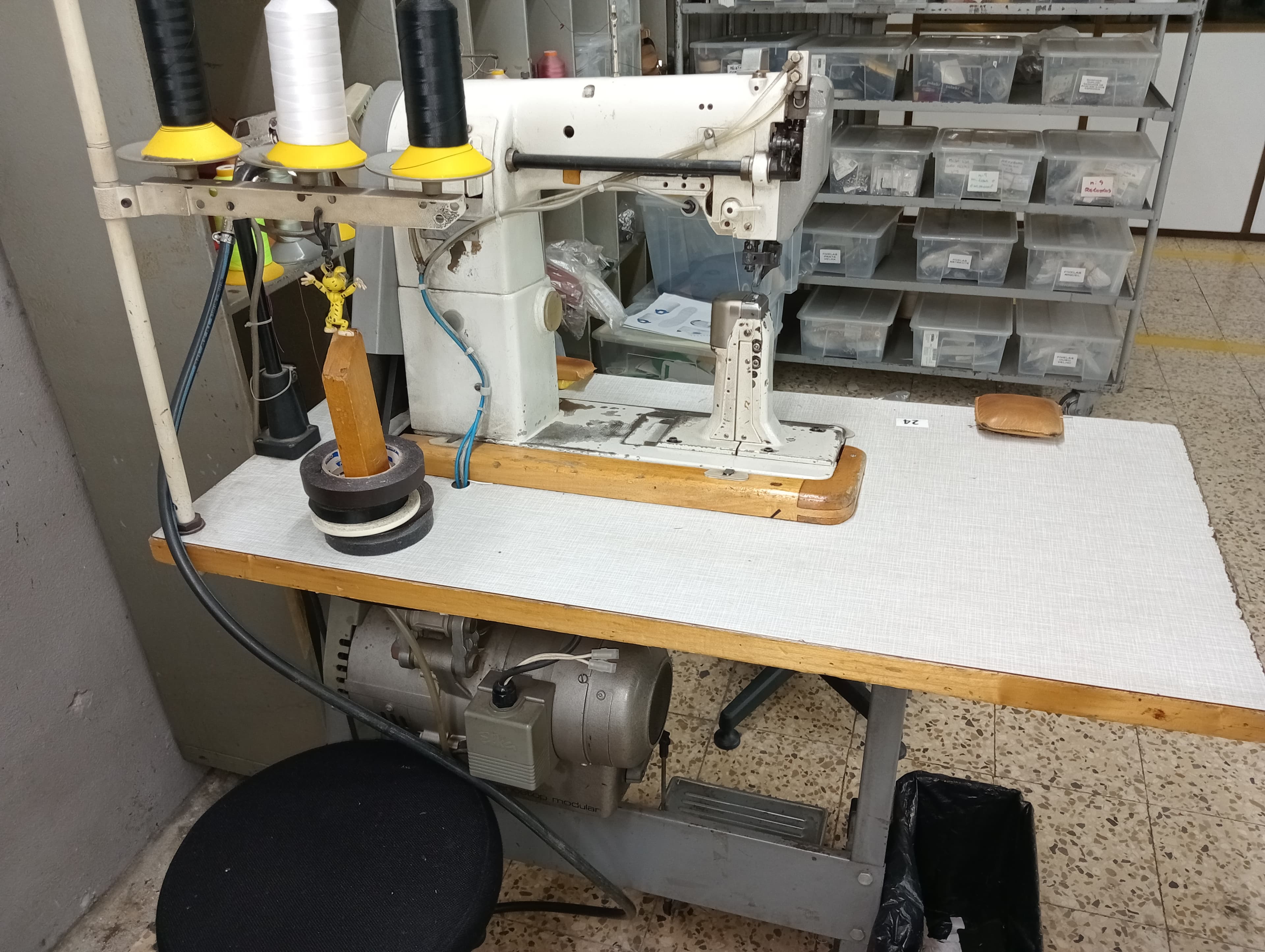 Équipements pour l'Industrie du Chaussure — image 202