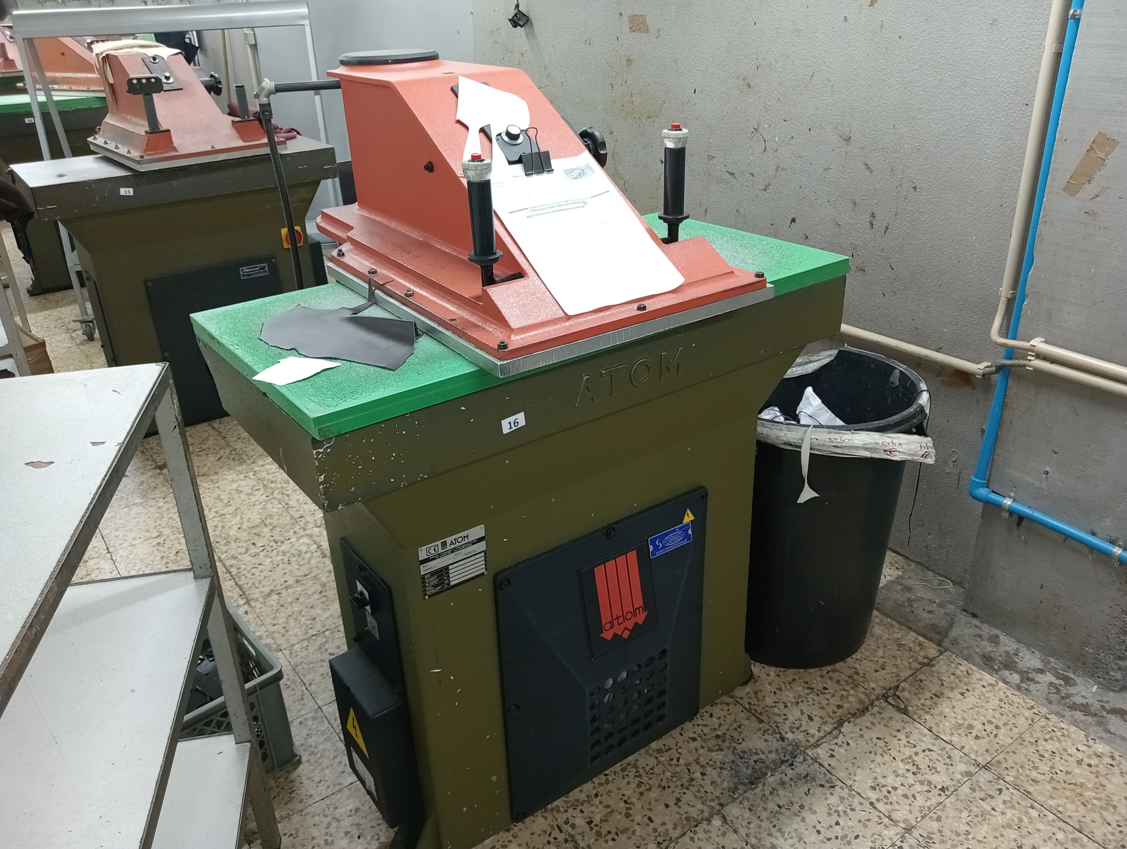 Équipements pour l'Industrie du Chaussure — image 209