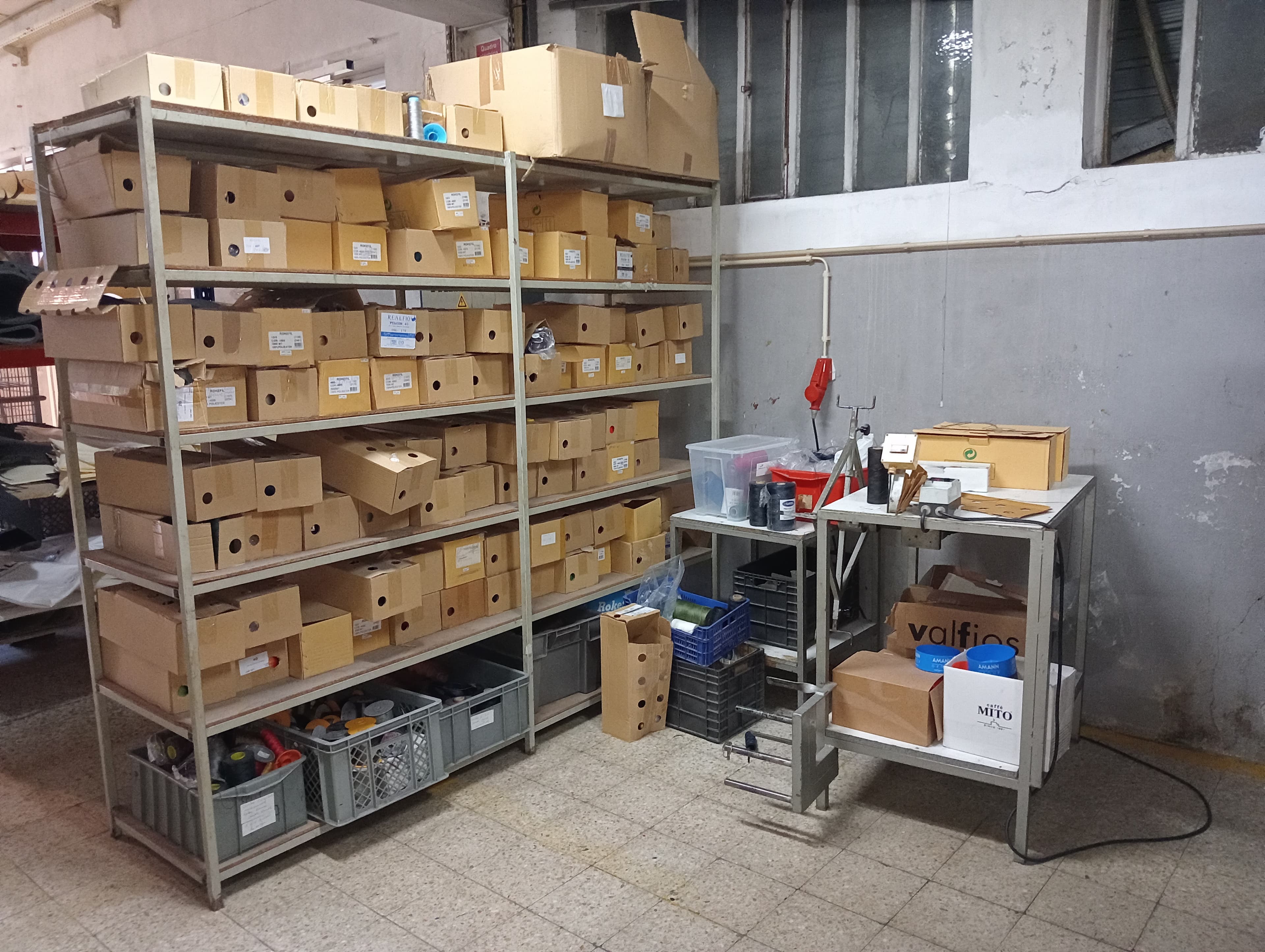 Équipements pour l'Industrie du Chaussure — image 222