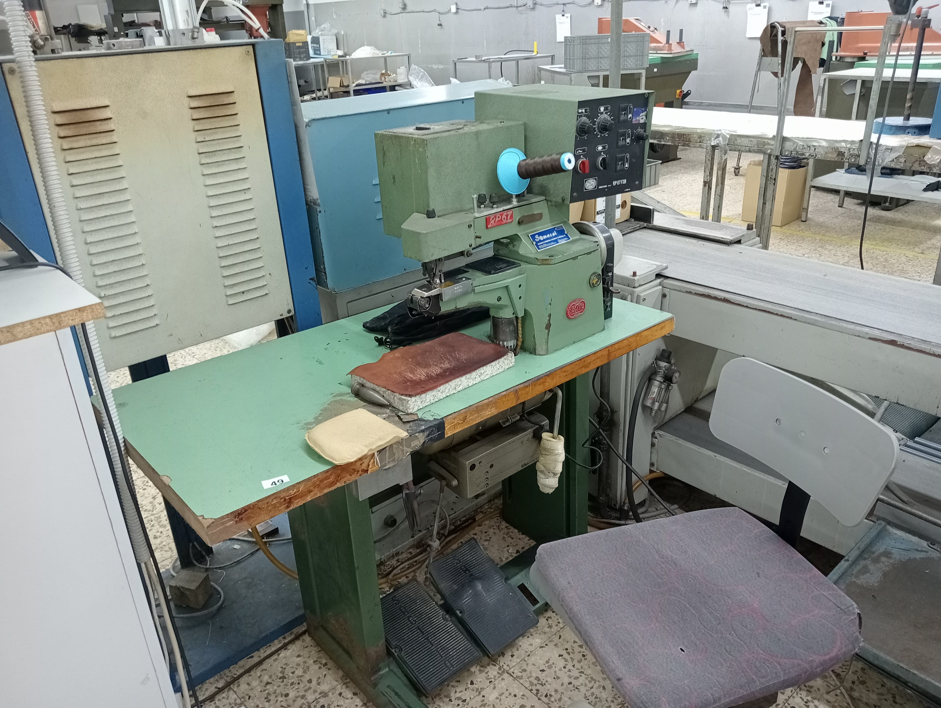 Équipements pour l'Industrie du Chaussure — image 157