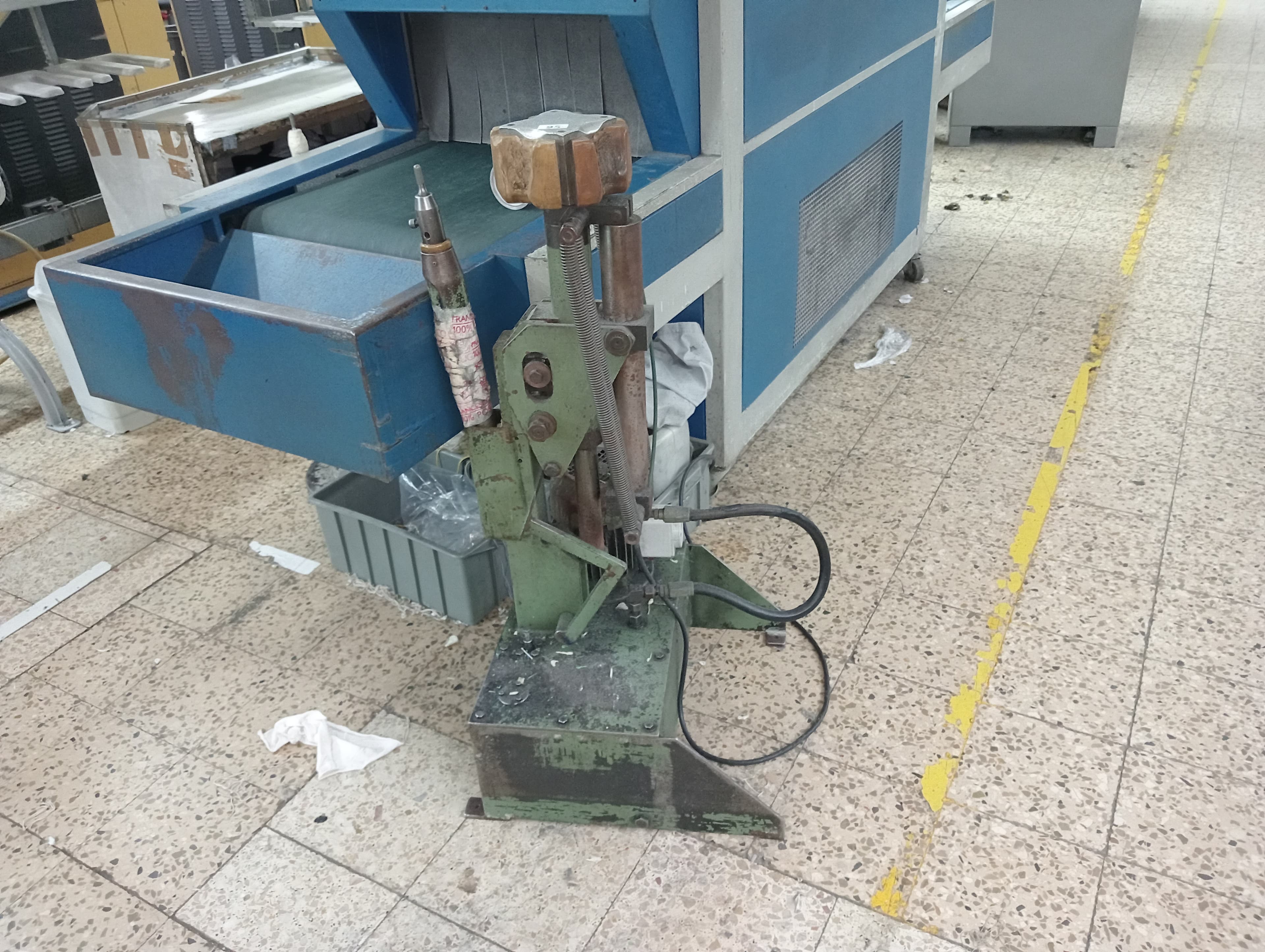 Équipements pour l'Industrie du Chaussure — image 104