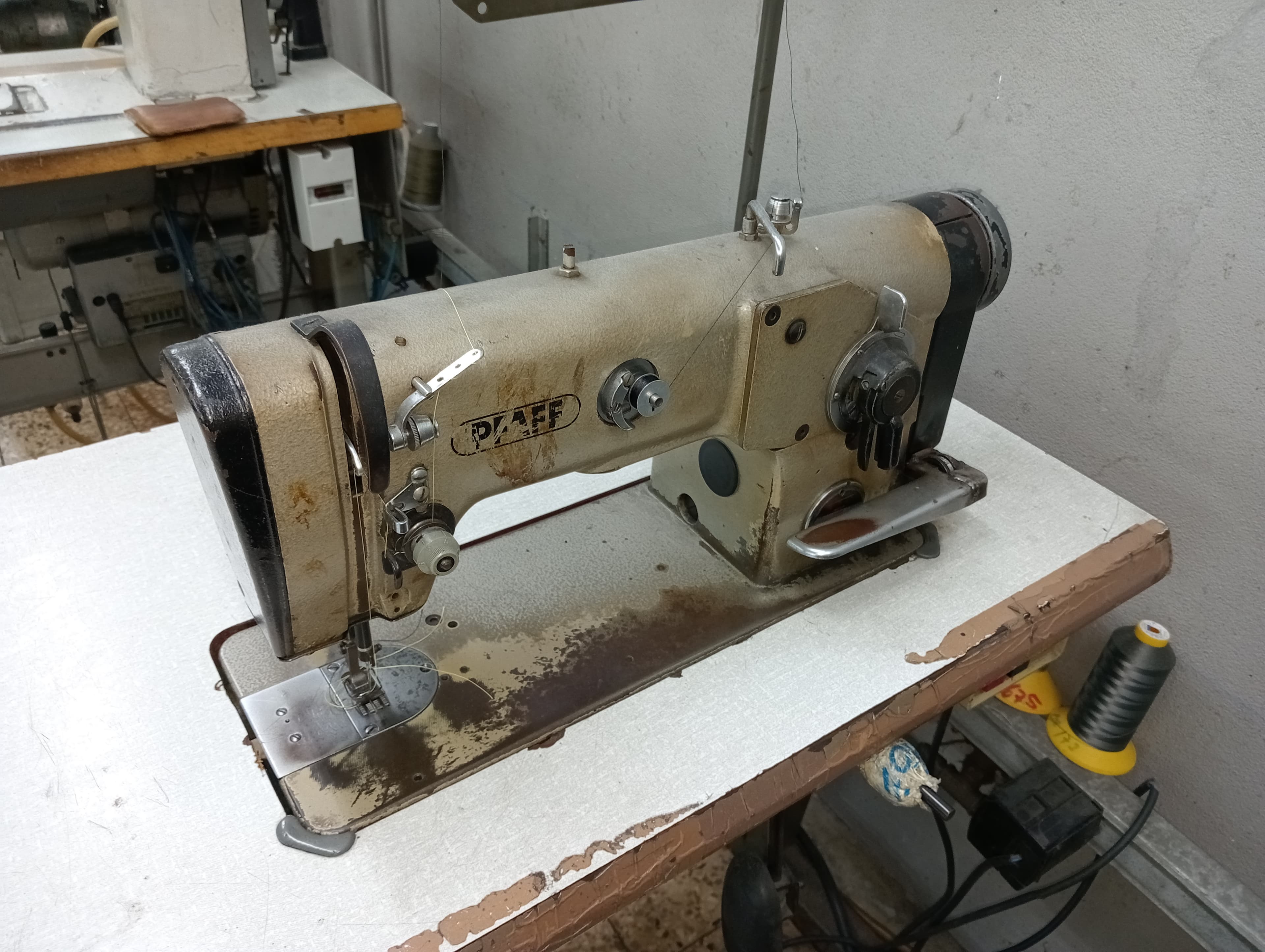 Équipements pour l'Industrie du Chaussure — image 199