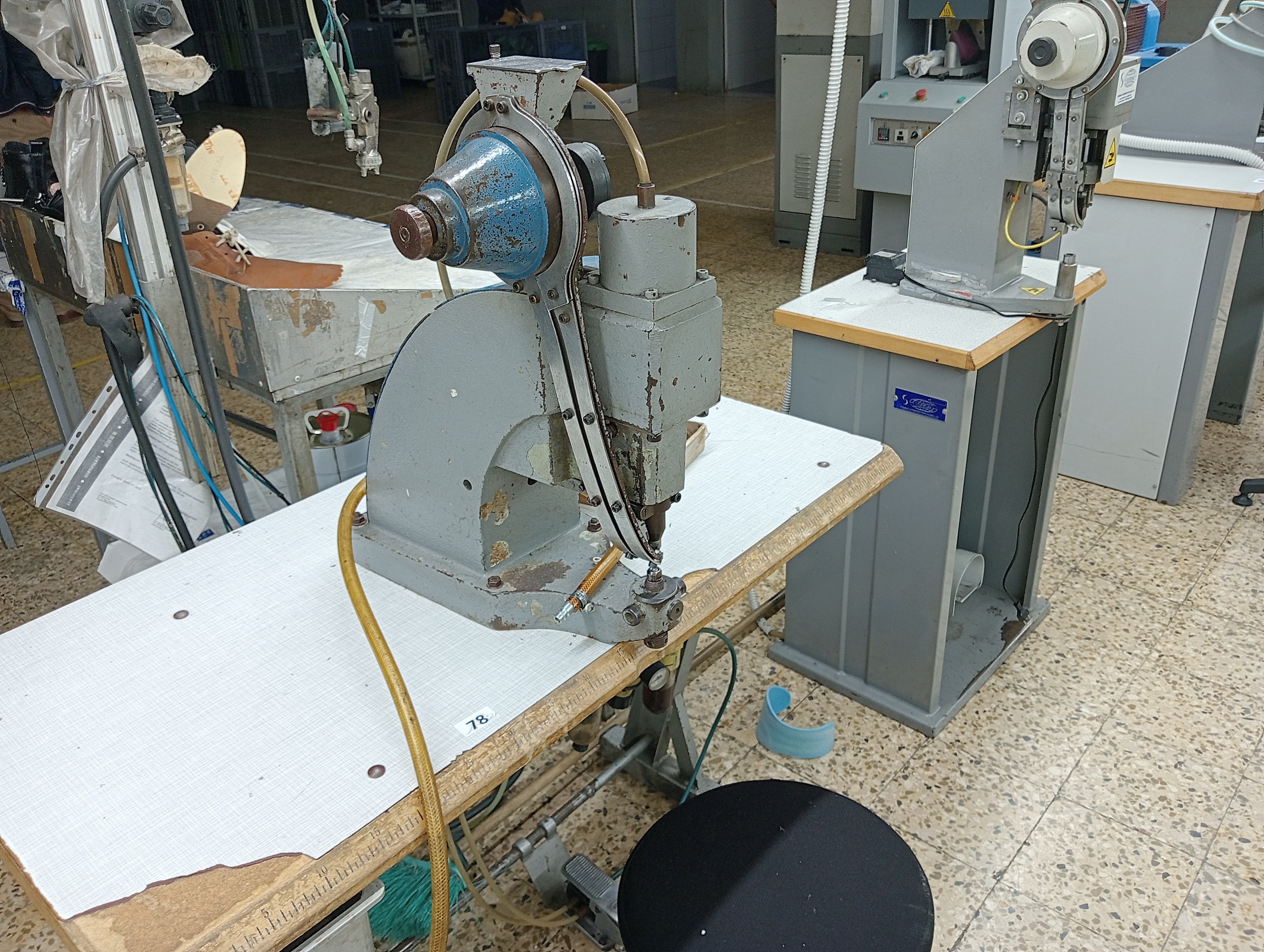 Équipements pour l'Industrie du Chaussure — image 121