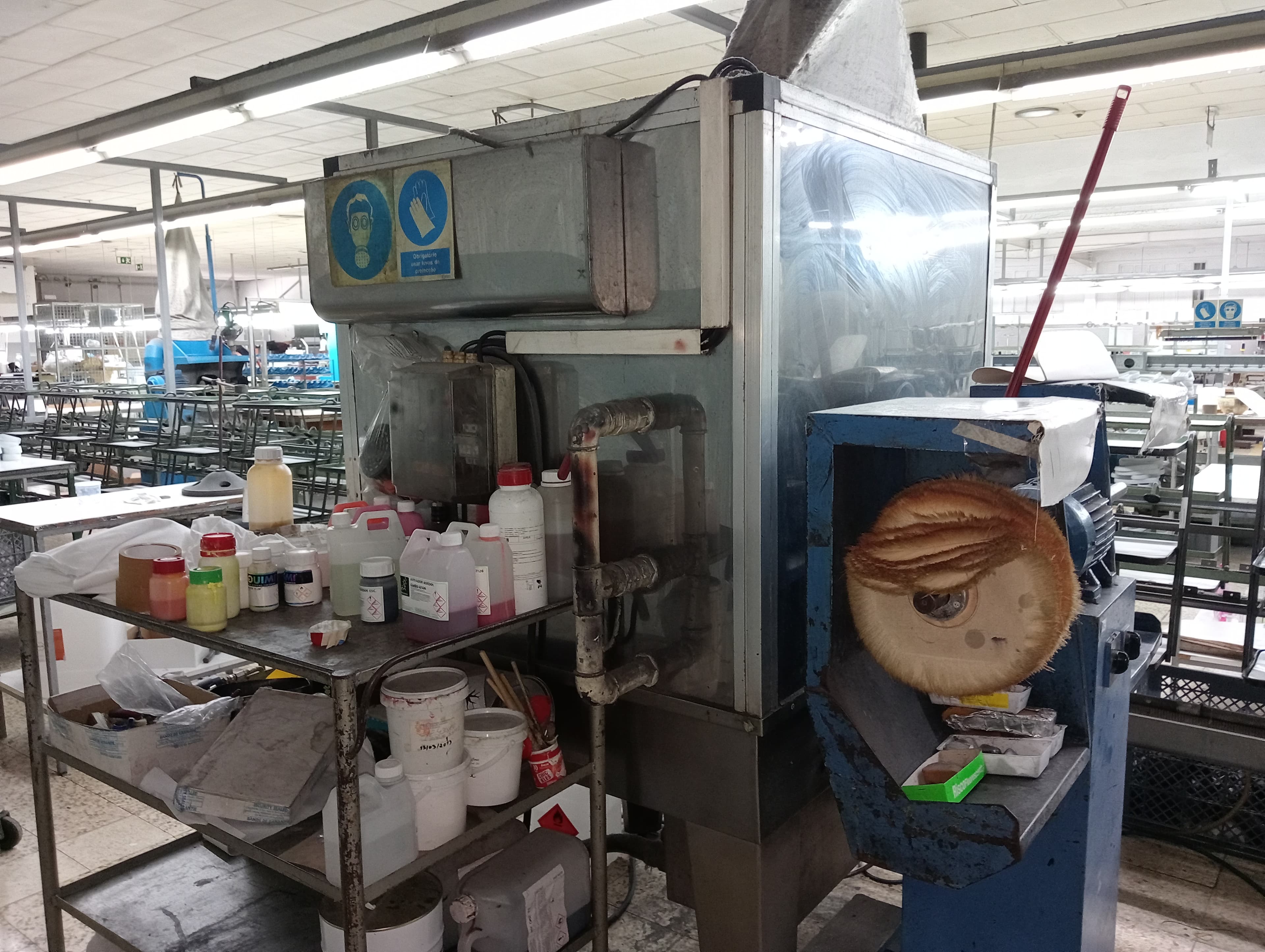 Équipements pour l'Industrie du Chaussure — image 73