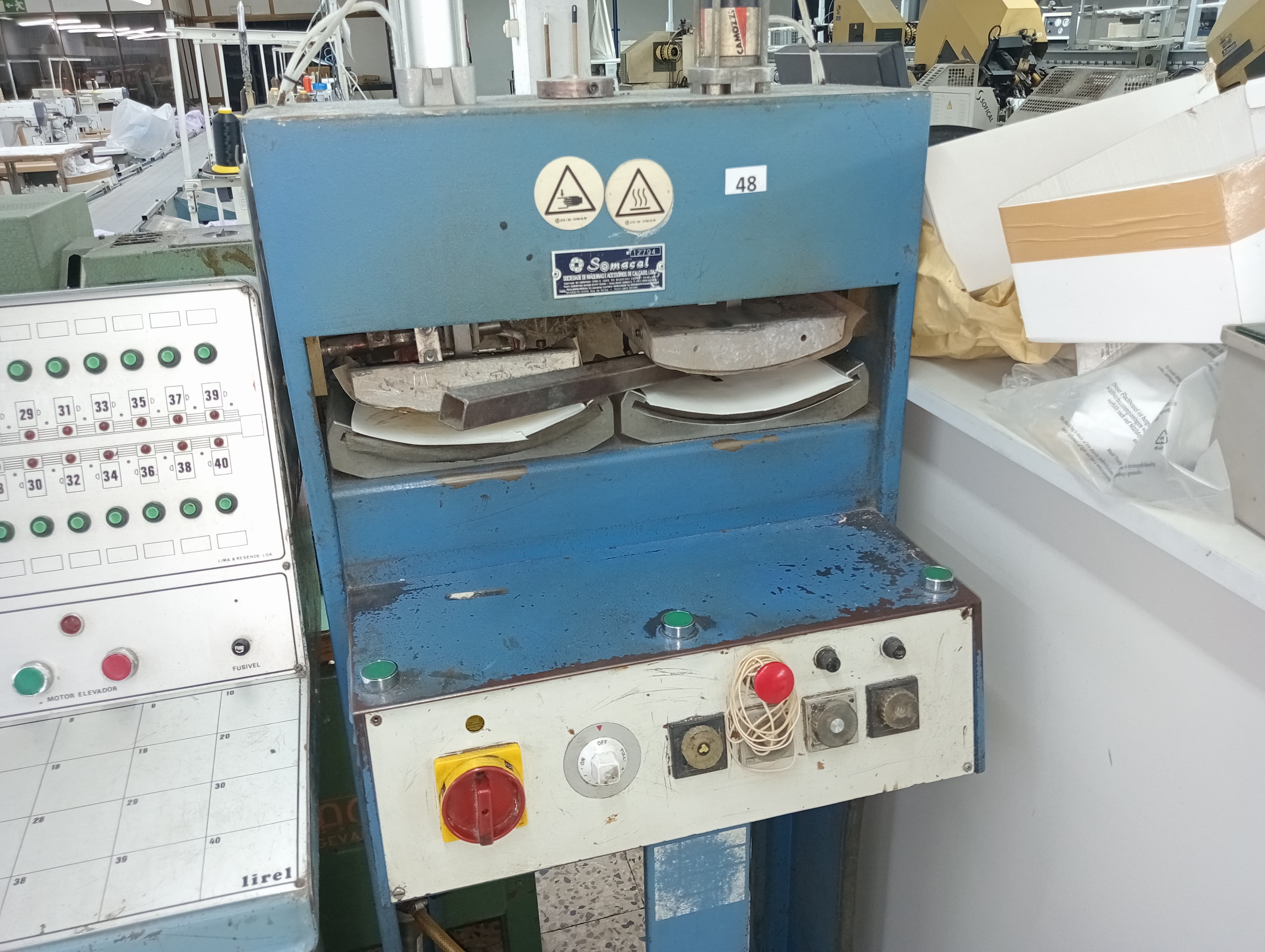 Équipements pour l'Industrie du Chaussure — image 160