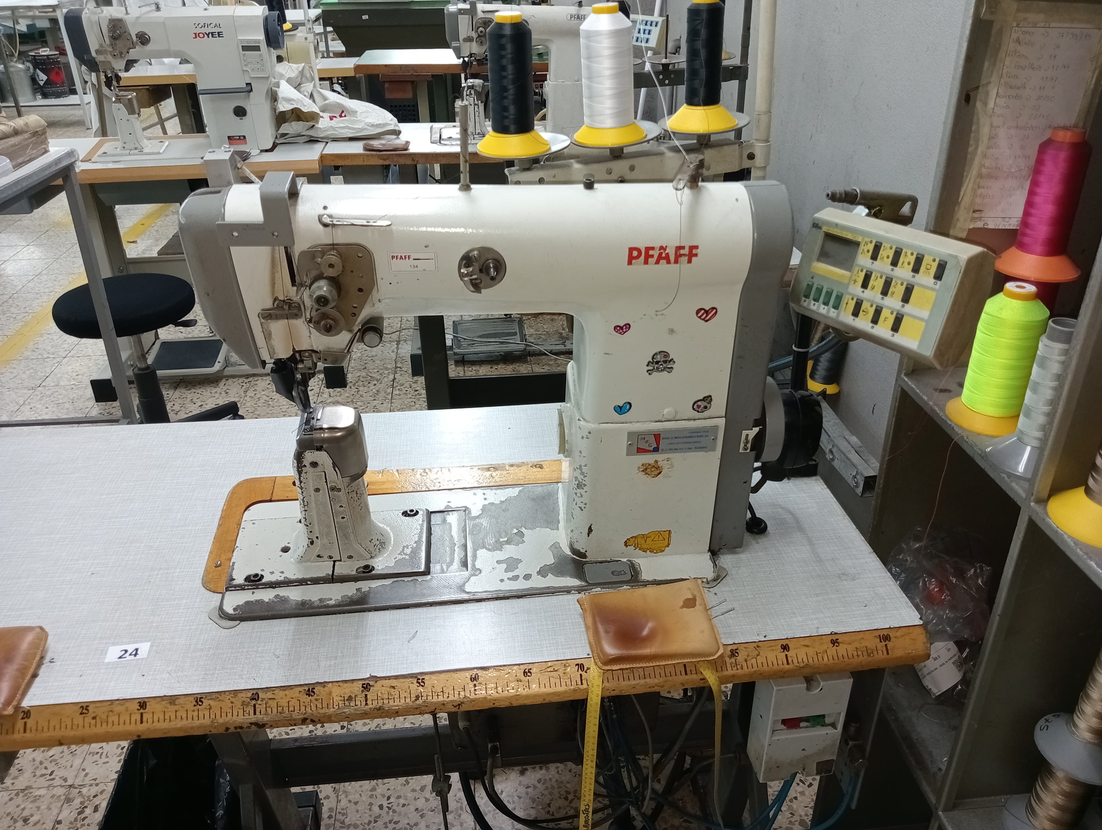 Équipements pour l'Industrie du Chaussure — image 201