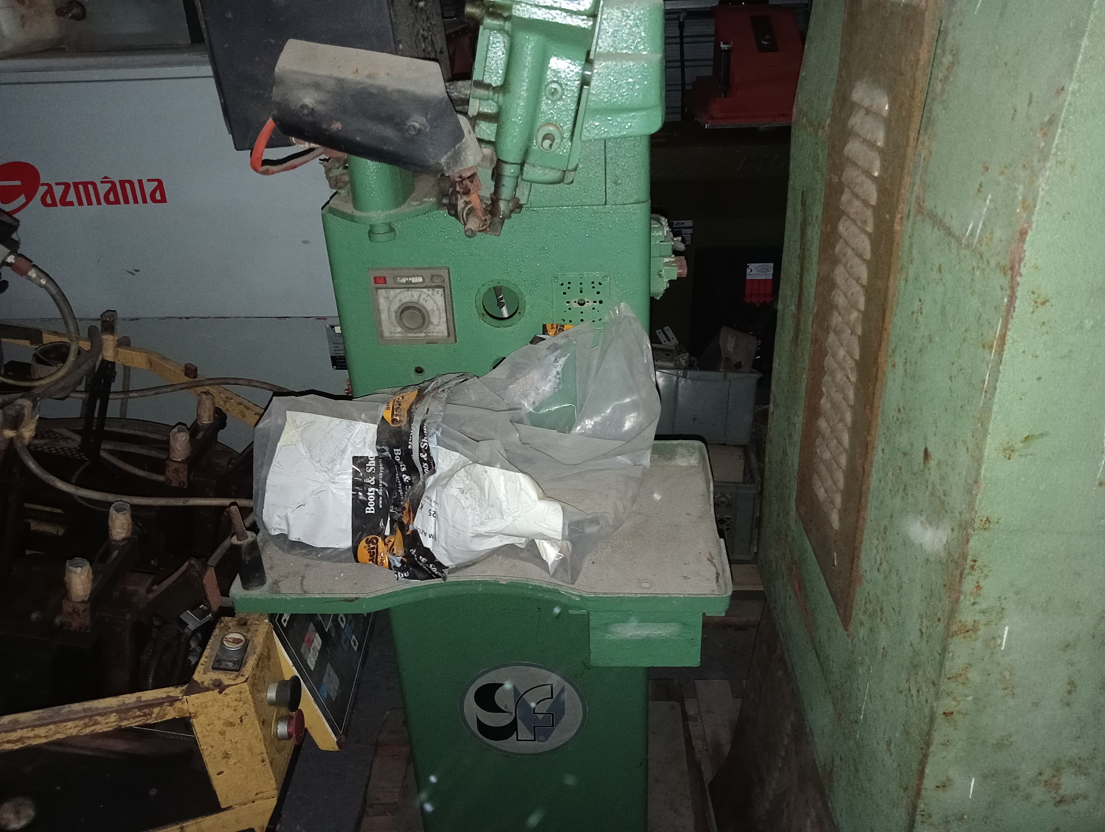 Équipements pour l'Industrie du Chaussure — image 41