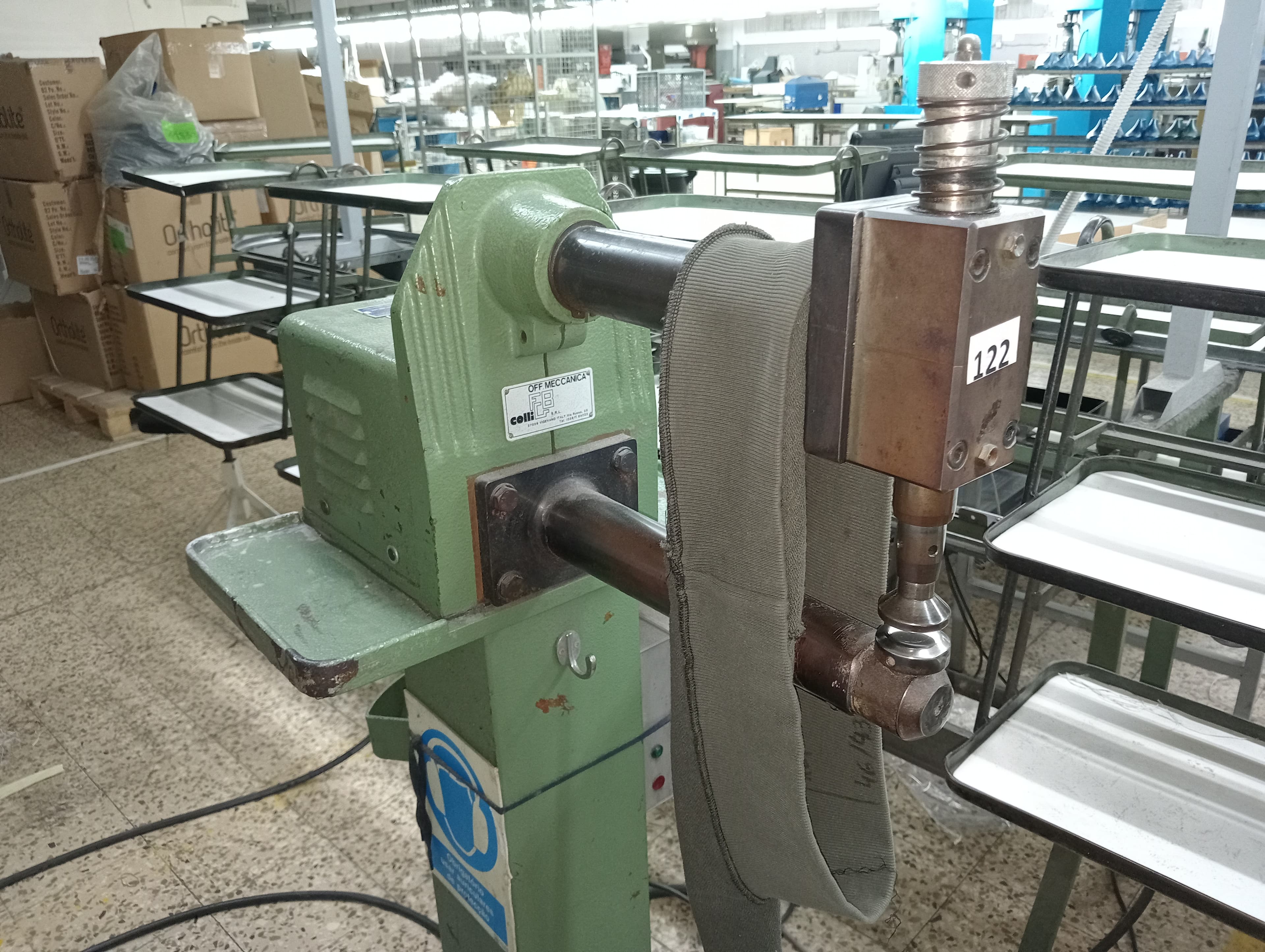 Équipements pour l'Industrie du Chaussure — image 78