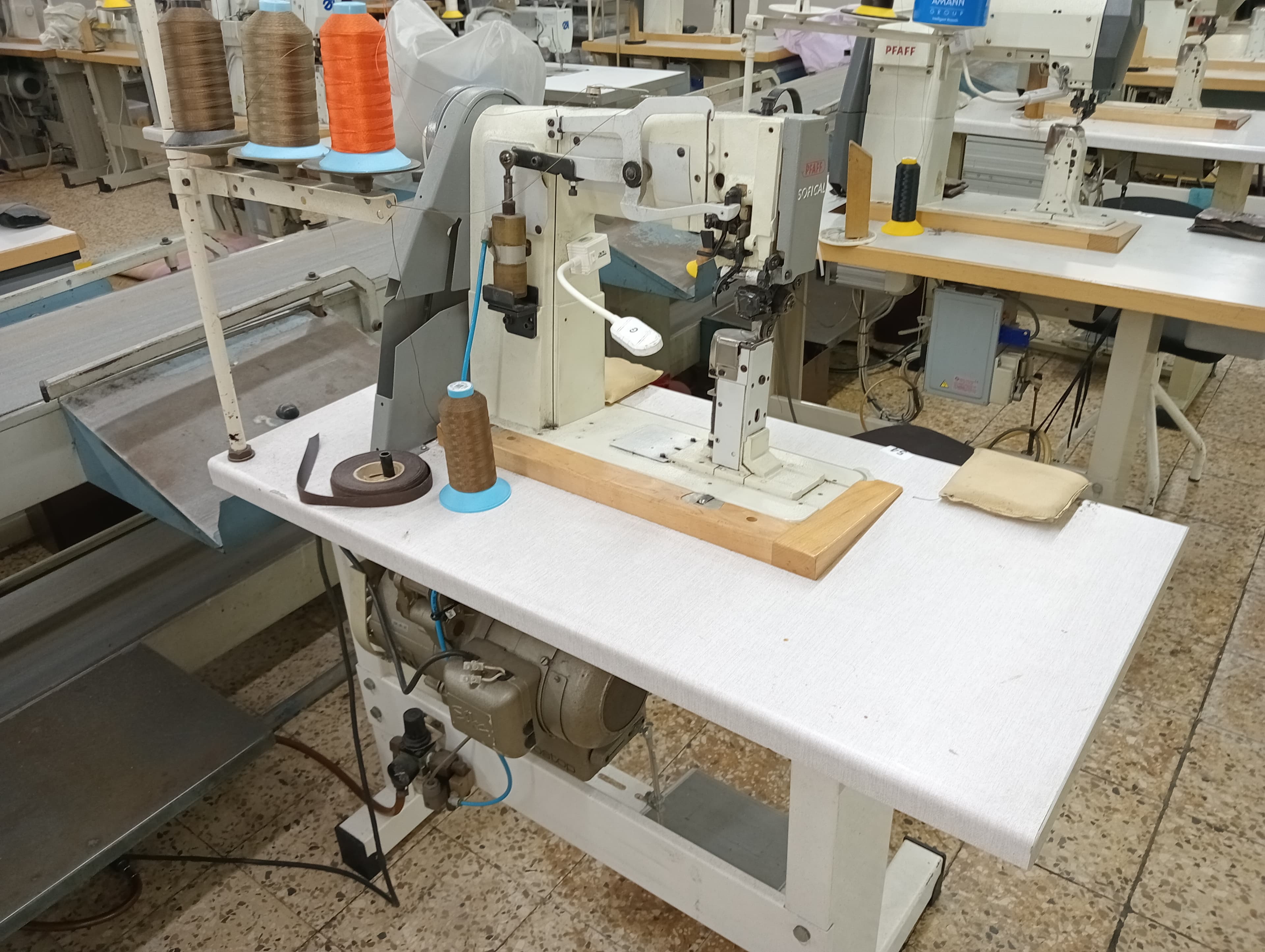 Équipements pour l'Industrie du Chaussure — image 150