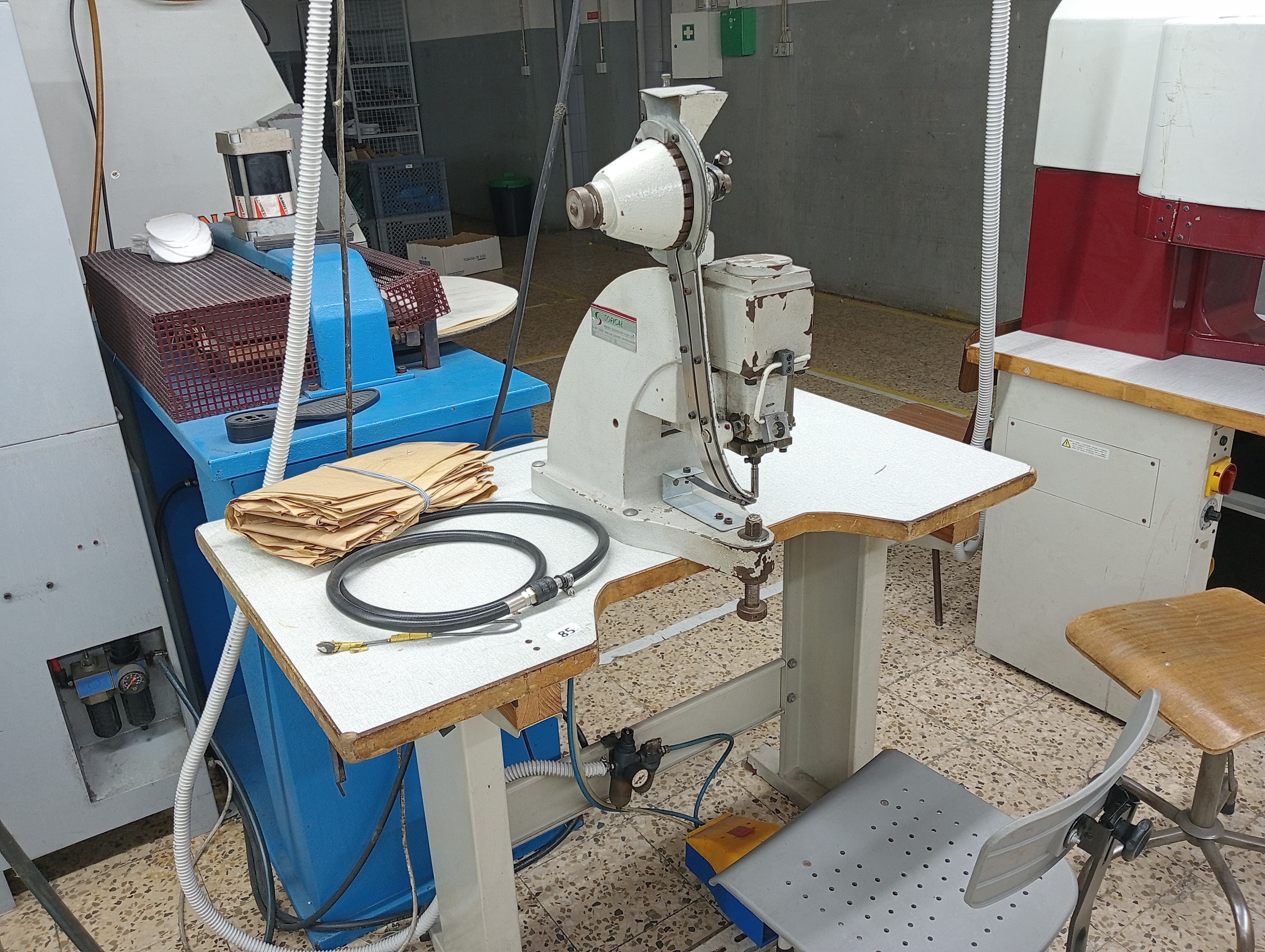 Équipements pour l'Industrie du Chaussure — image 117
