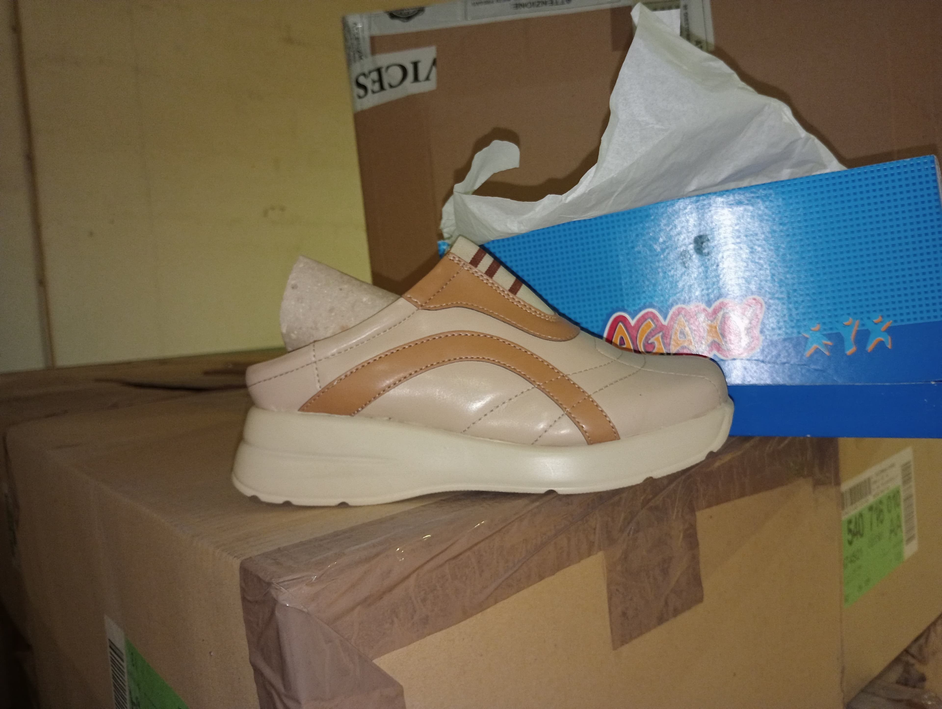 Équipements pour l'Industrie du Chaussure — image 69
