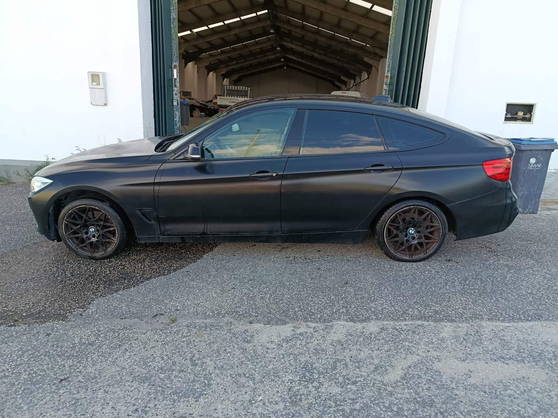 BMW 318 D GT · Ano 2016 — imagem 5