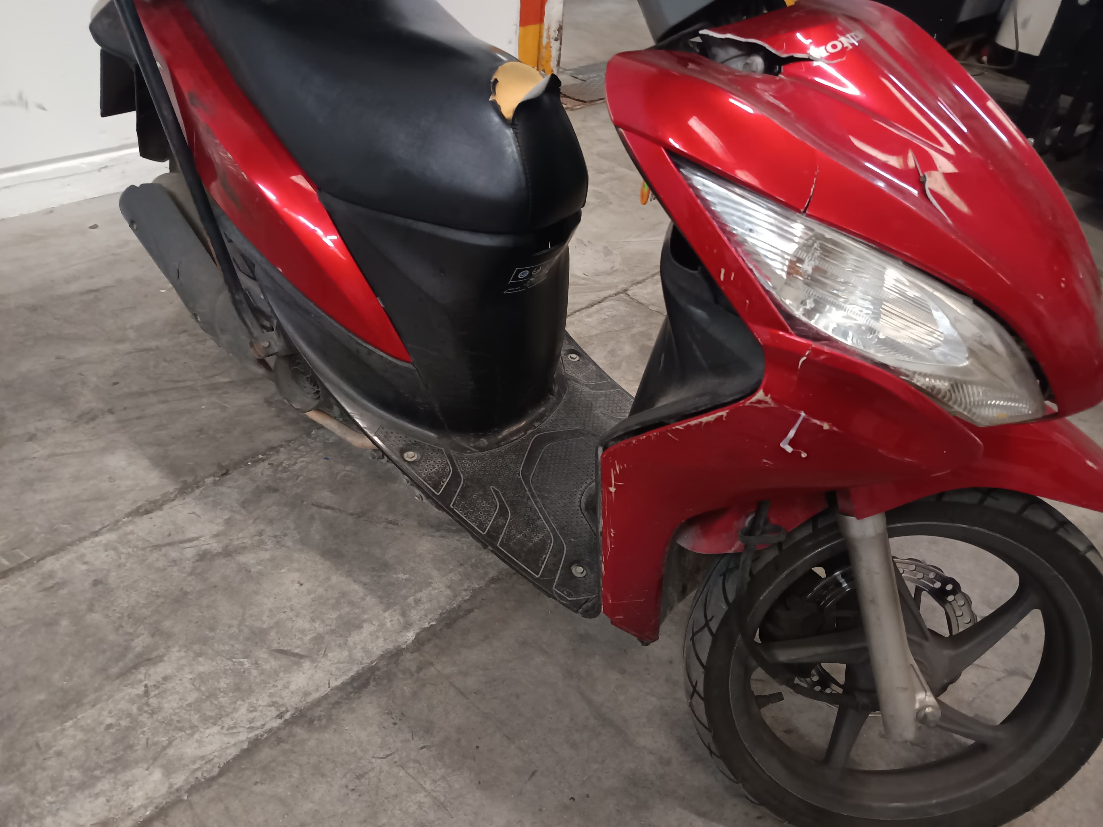 Honda Vision · Year 2012 — image 3