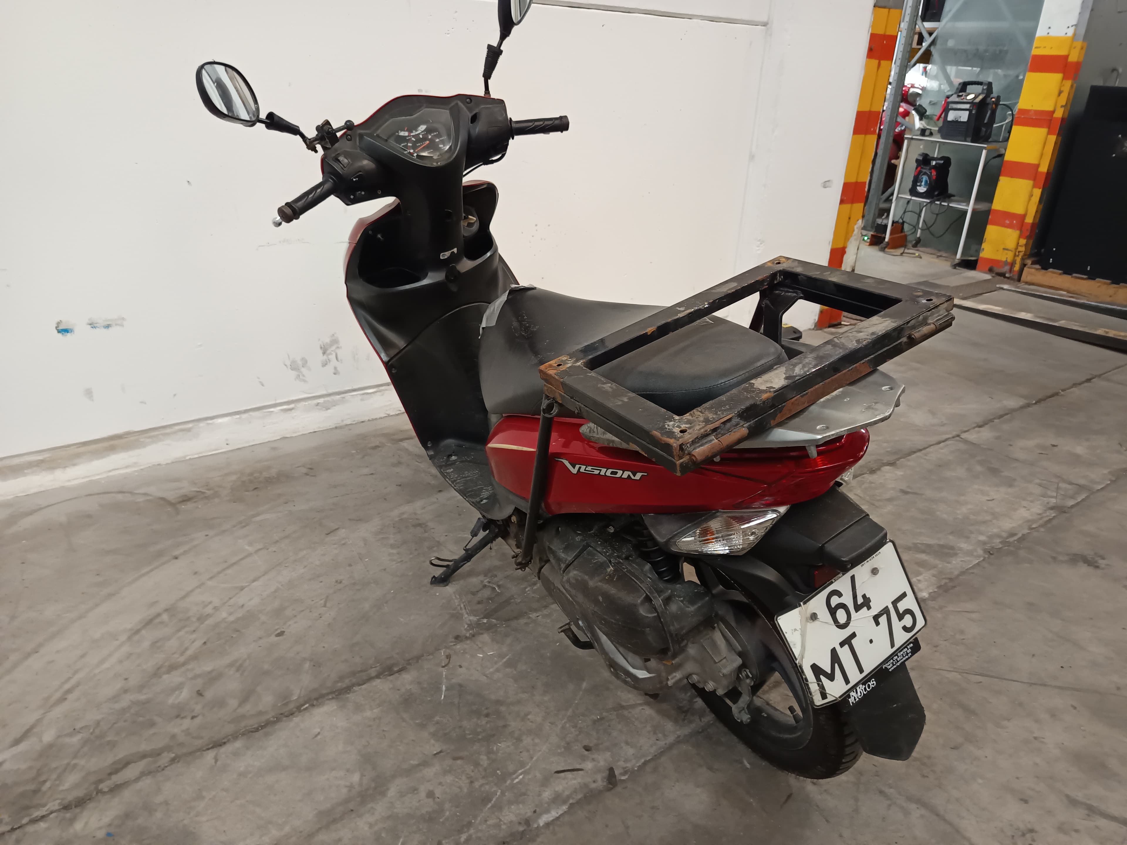 Honda Vision · Año 2012 — imagen 7