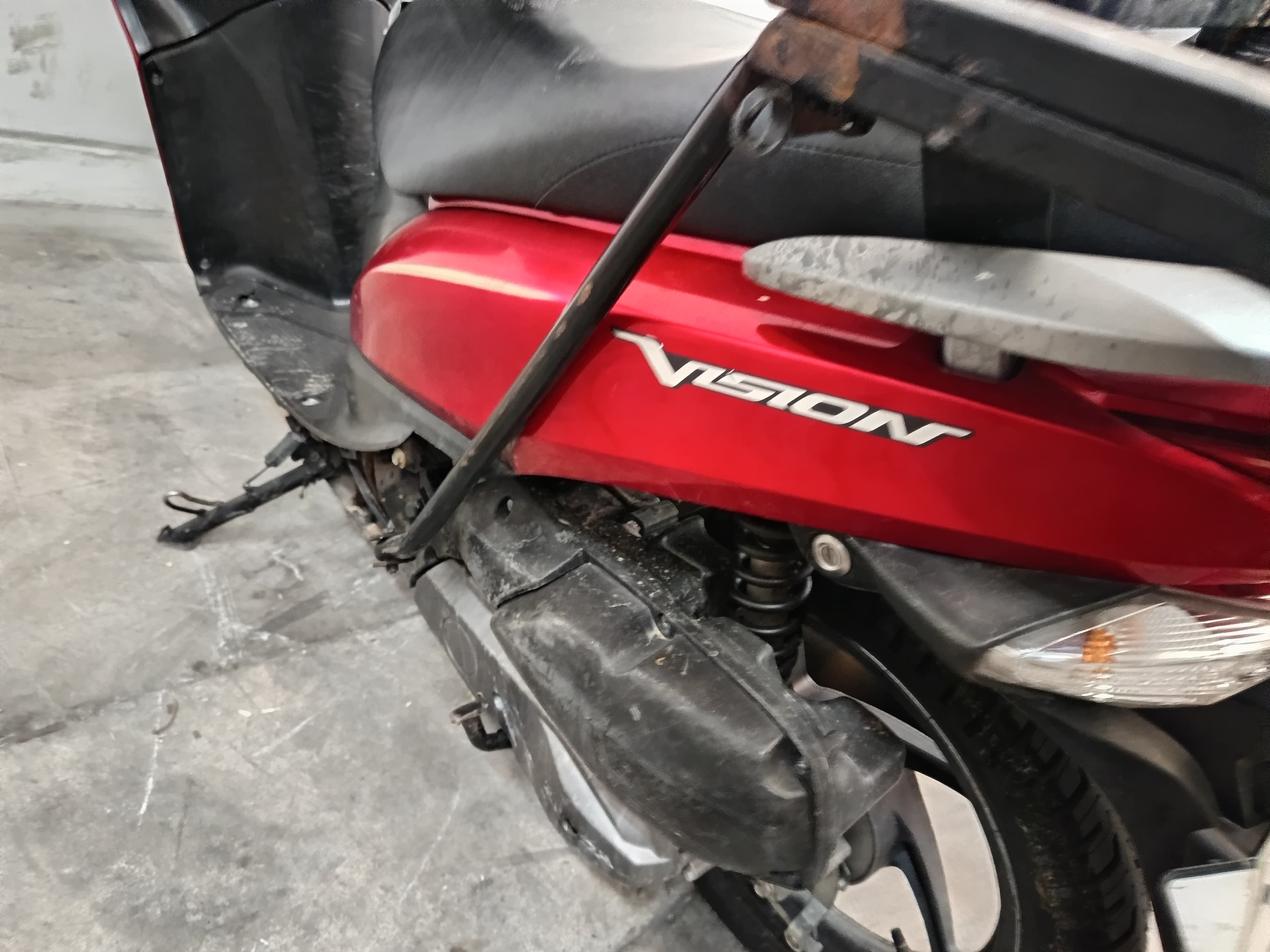 Honda Vision · Año 2012 — imagen 8