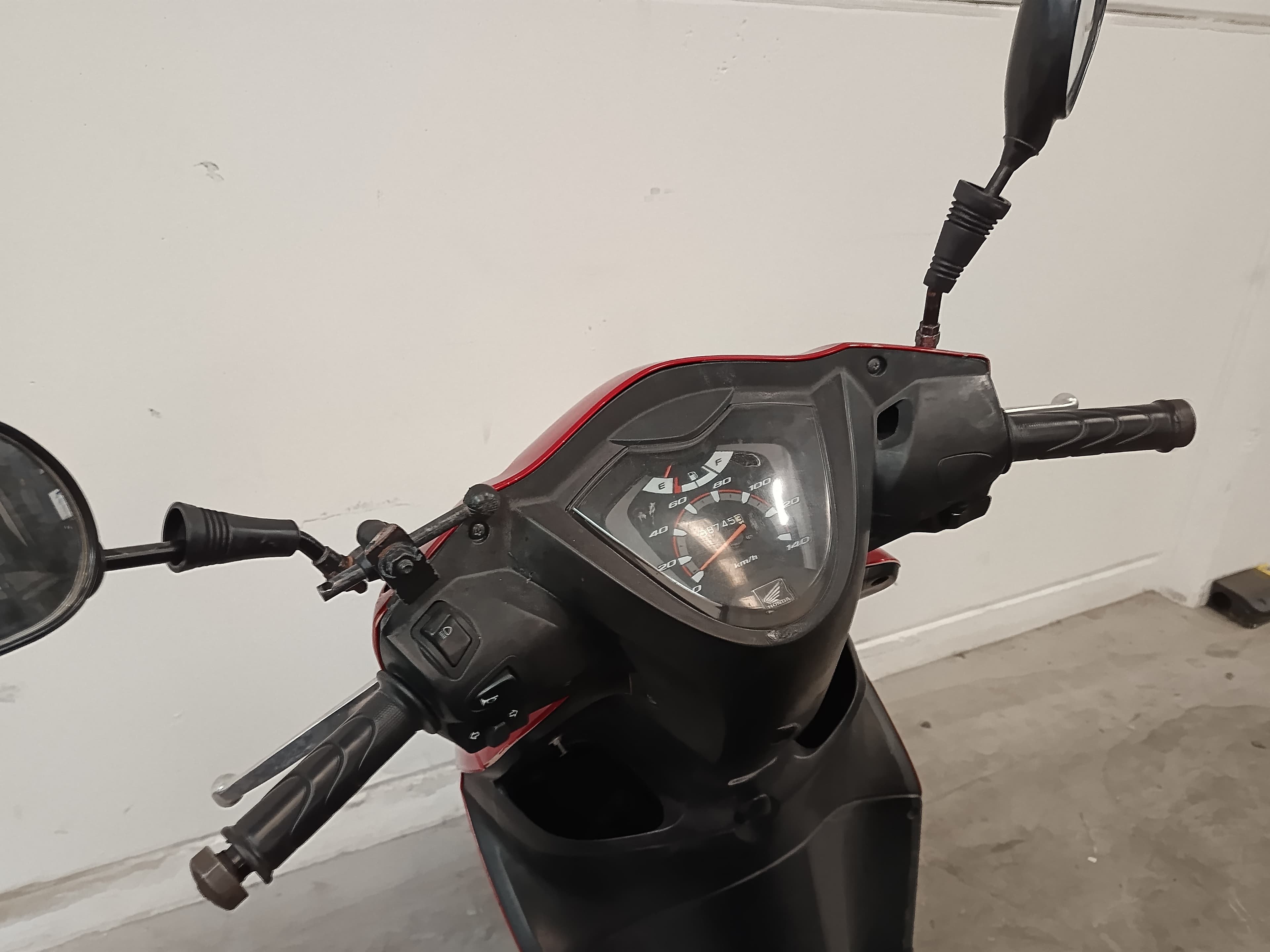 Honda Vision · Année 2012 — image 11