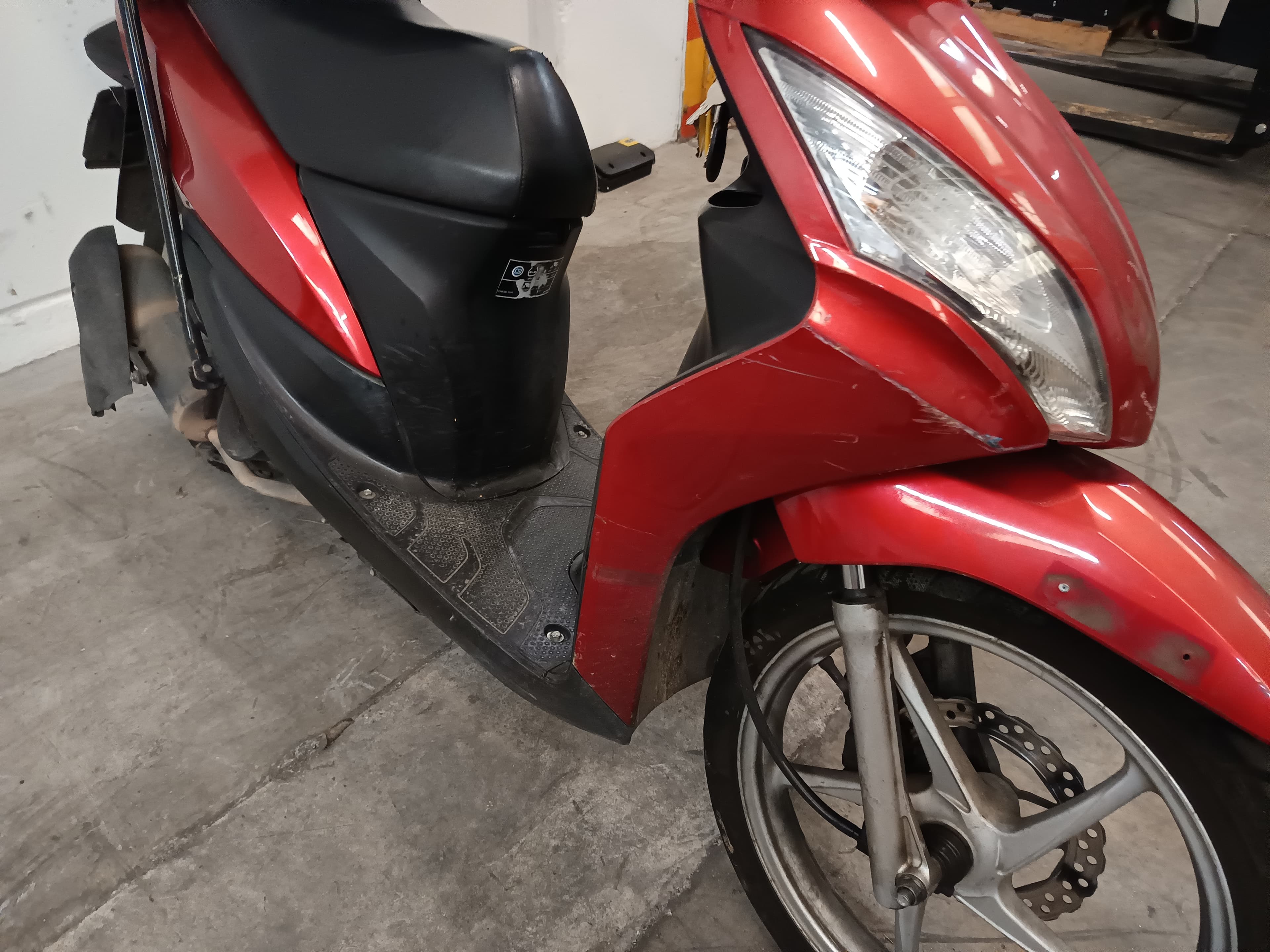Honda Vision · Año 2013 — imagen 3