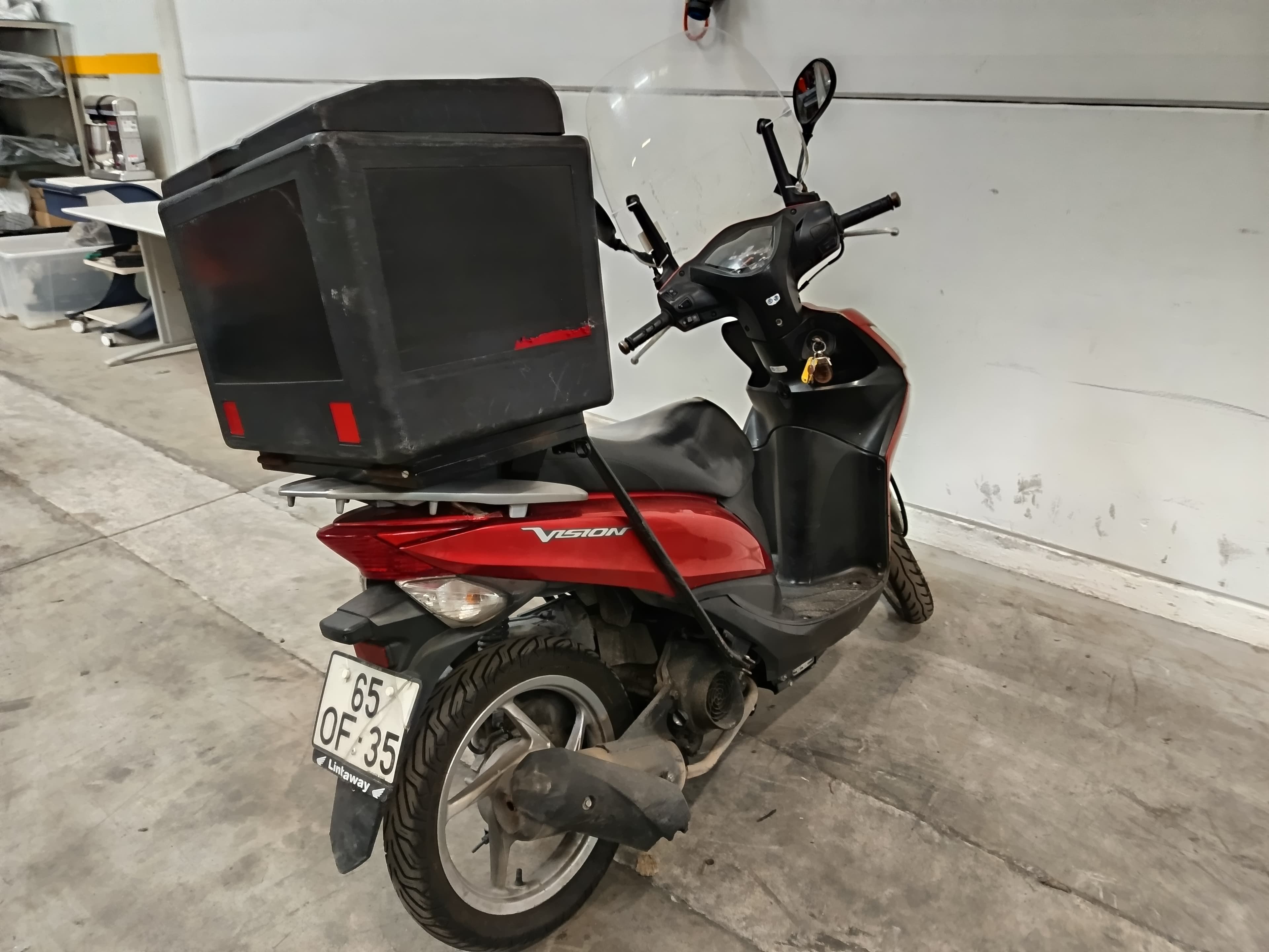 Honda Vision · Año 2013 — imagen 7