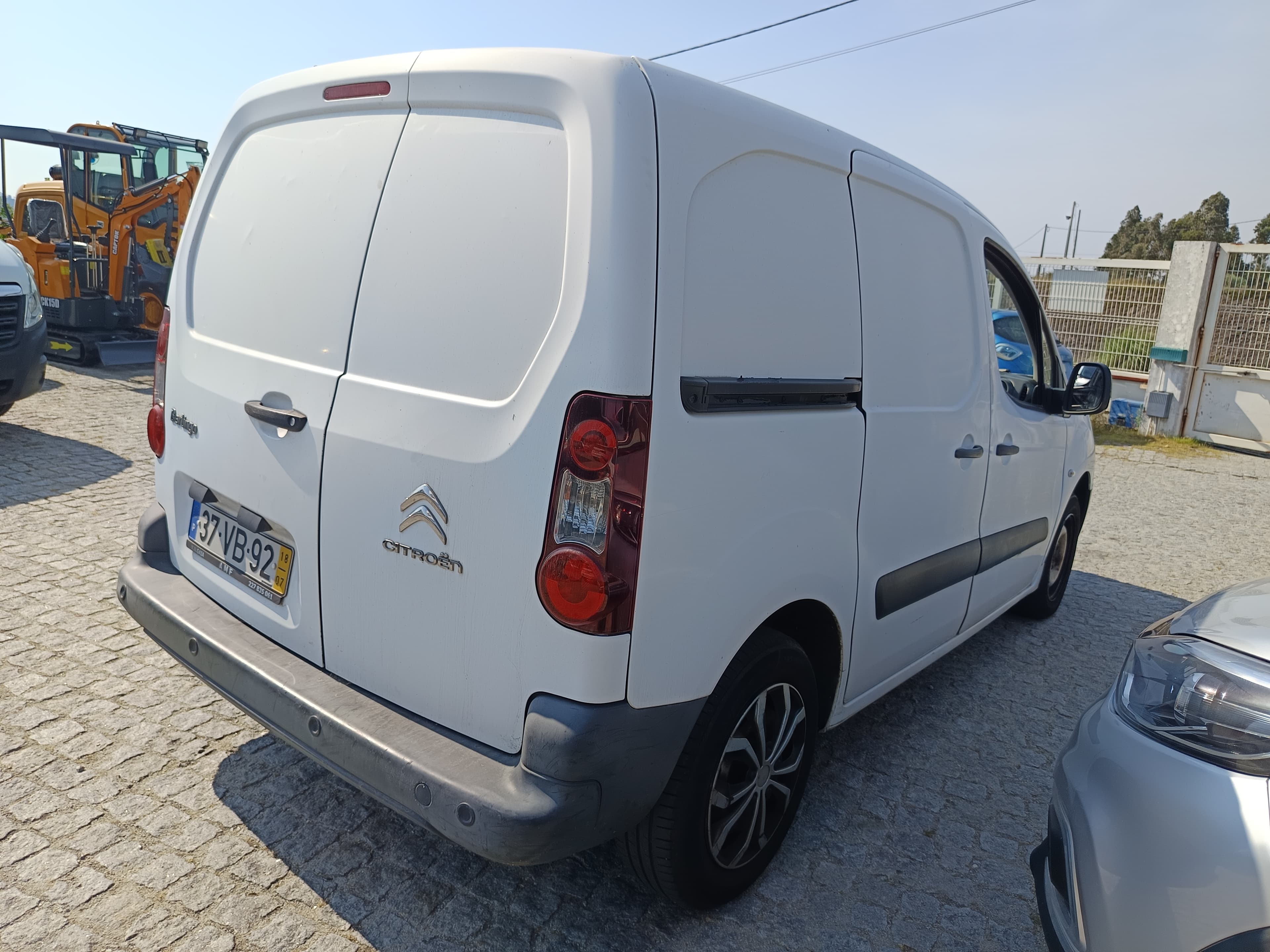 Citroën Berlingo · Ano 2018 — imagem 4