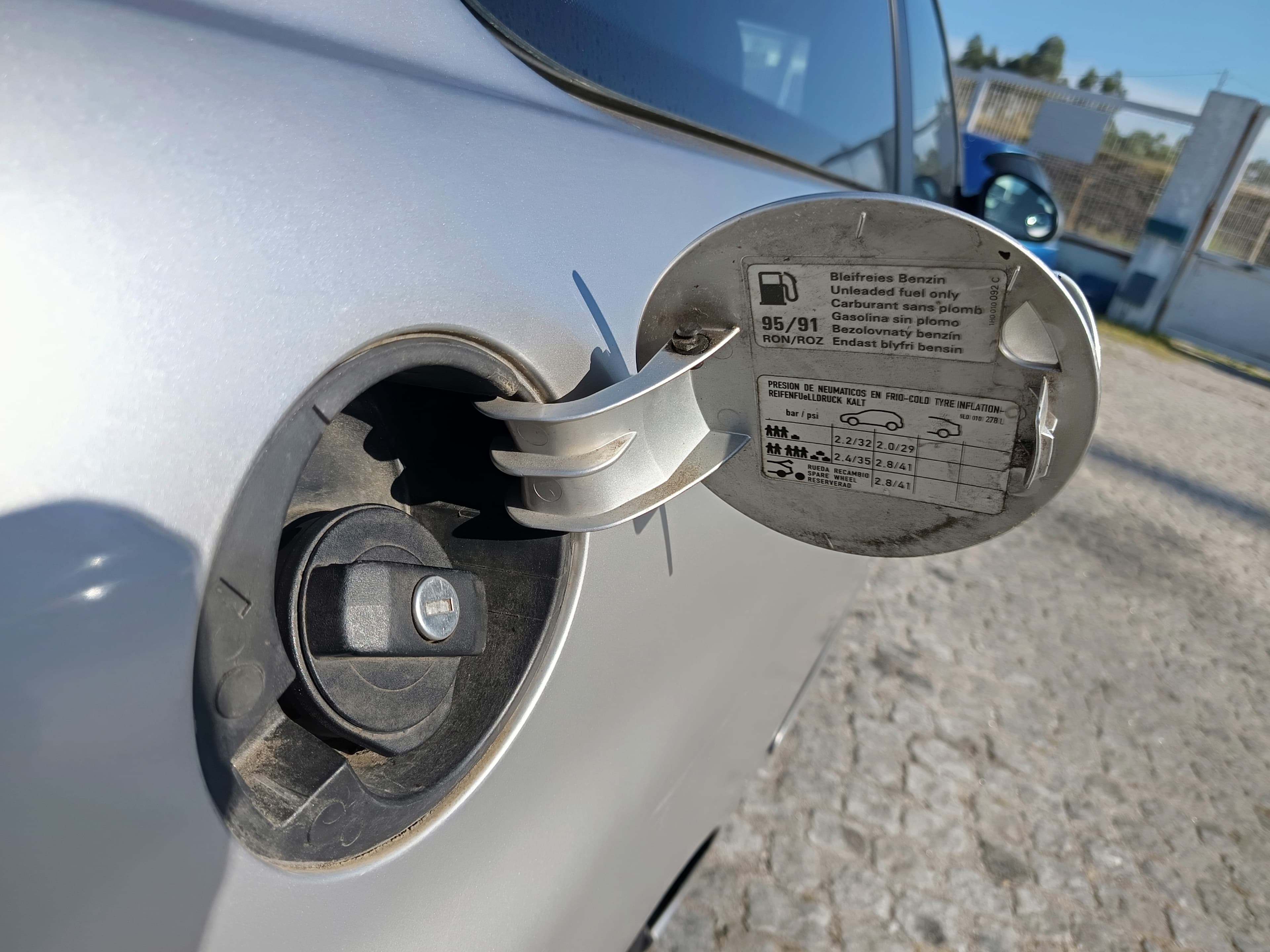 Seat Ibiza · Ano 2002 — image 17