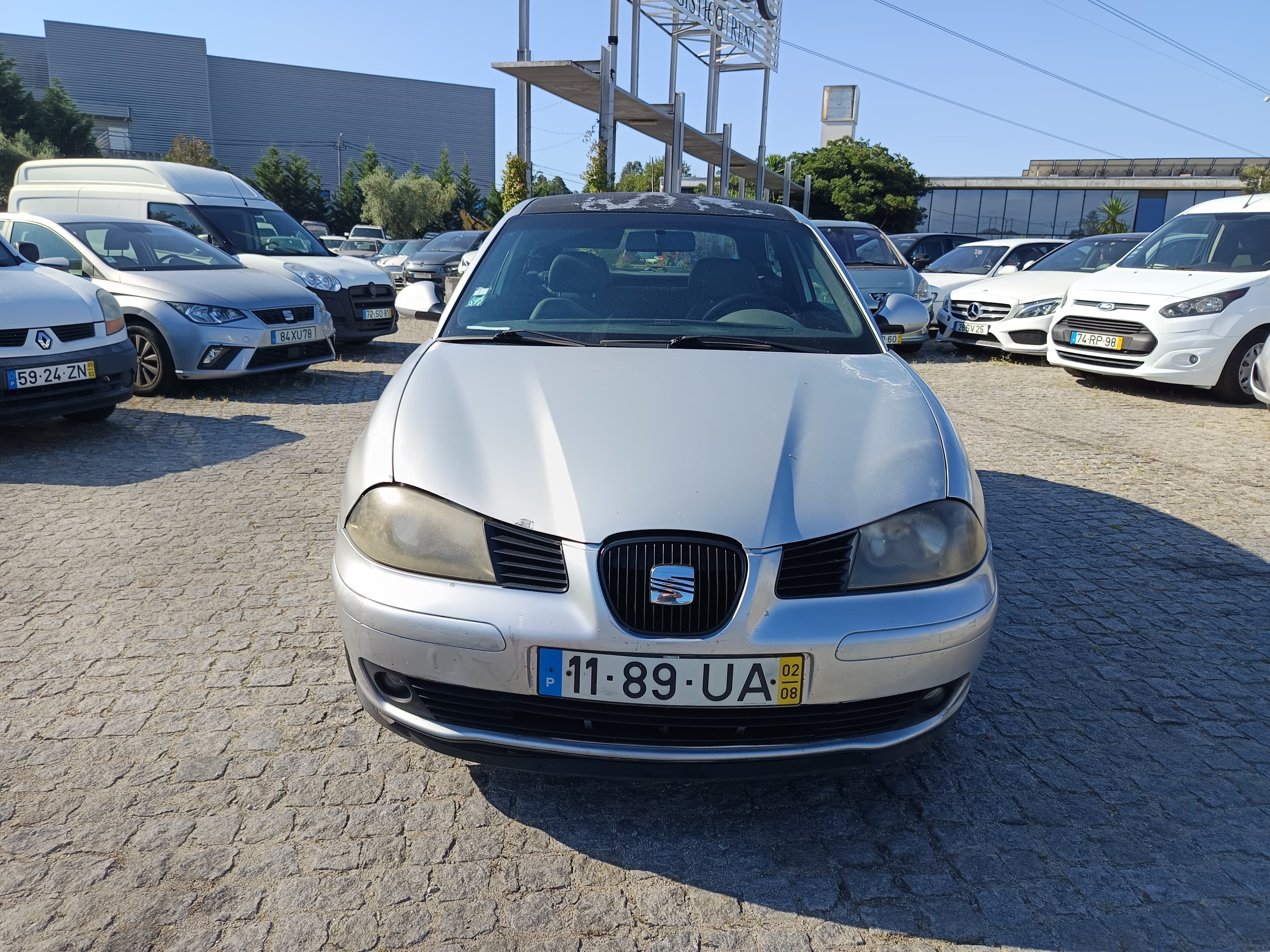 Seat Ibiza · Ano 2002 — image 2