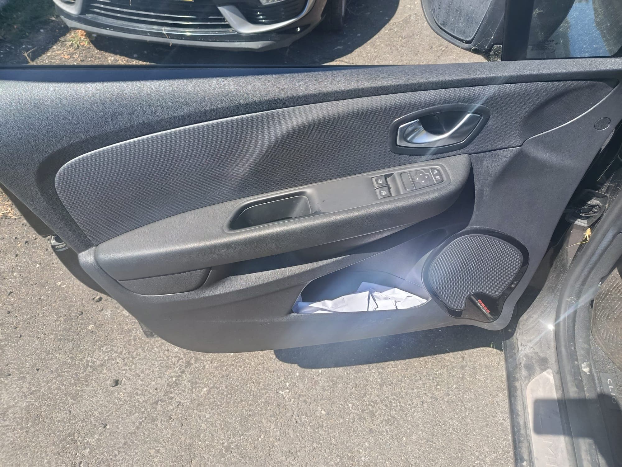Renault Clio 0.9 TCe · Ano 2019 — imagem 17