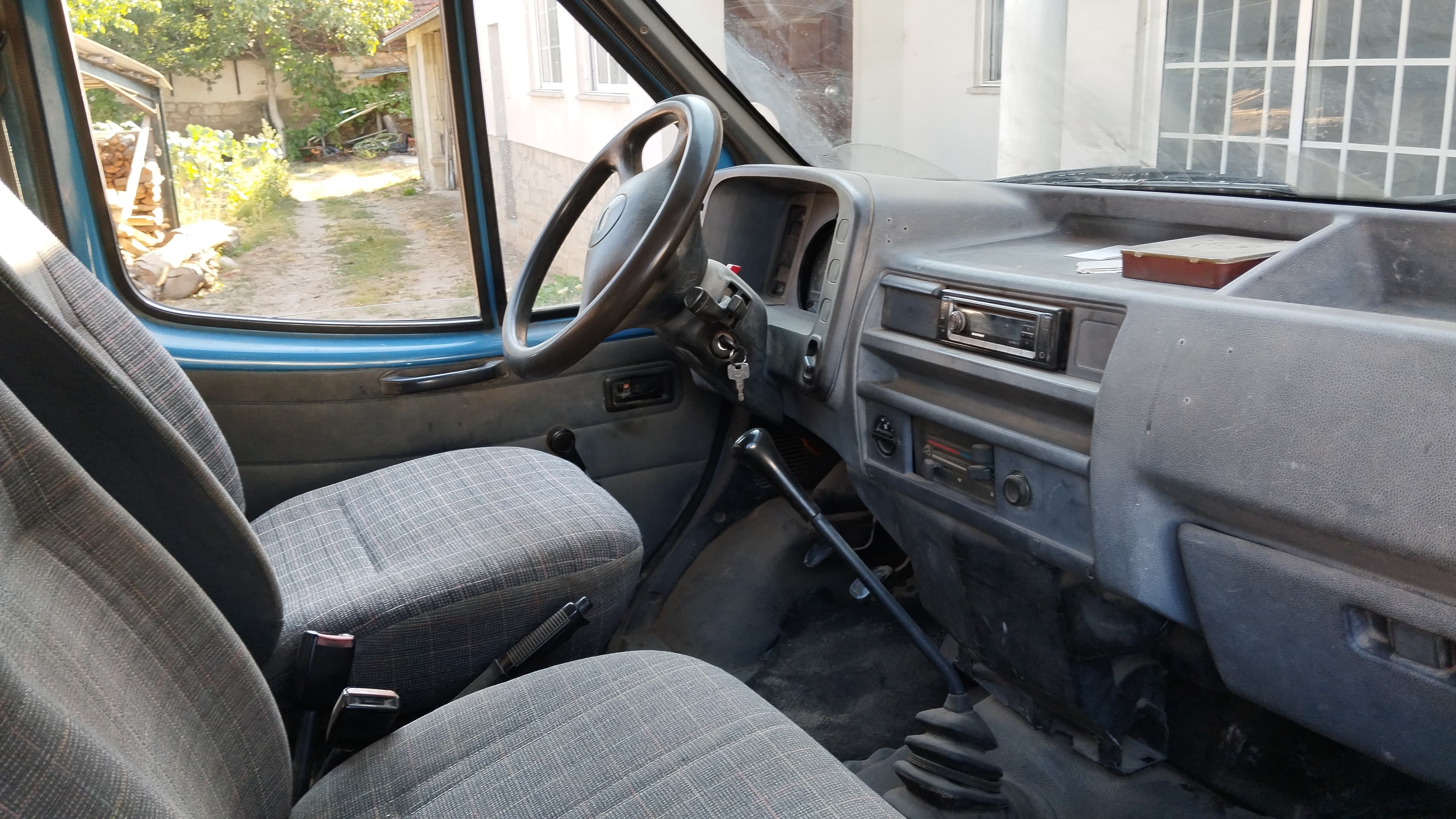 Ford Transit · Ano 1993 — image 6