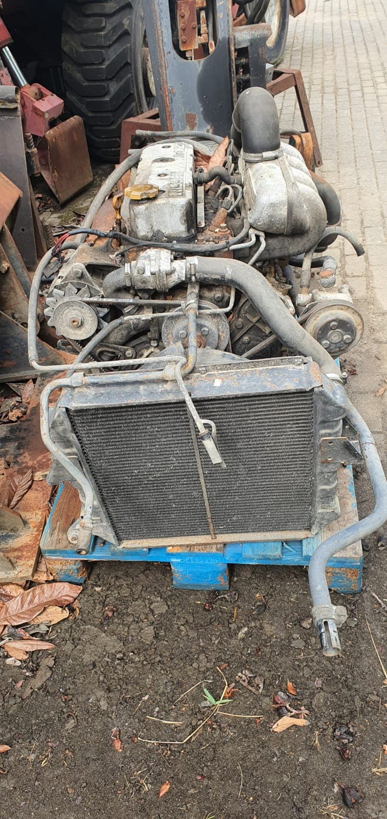 Motor Nissan — image 3