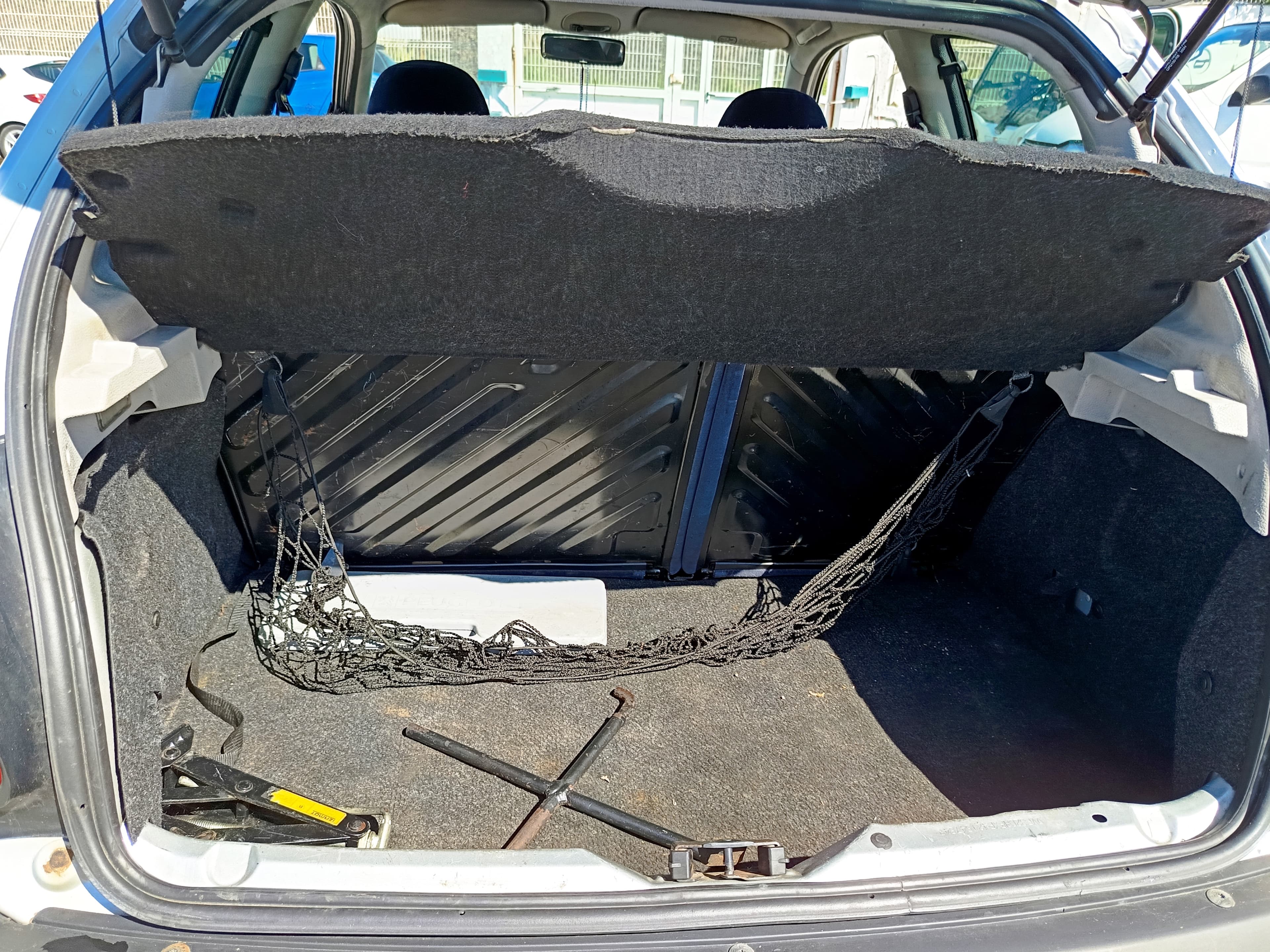 Peugeot 206 · Ano 2001 — imagem 19