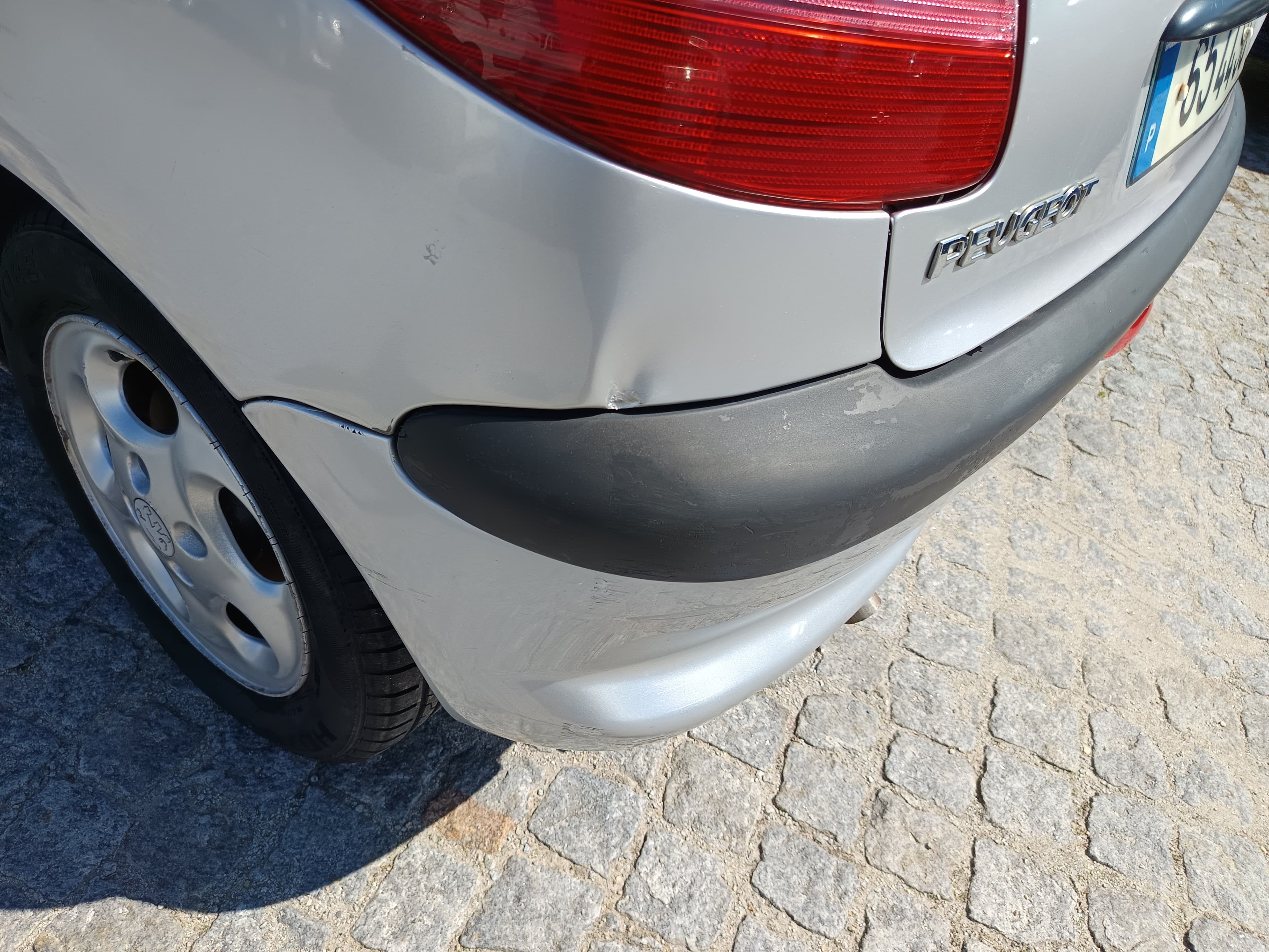 Peugeot 206 · Ano 2001 — imagem 13