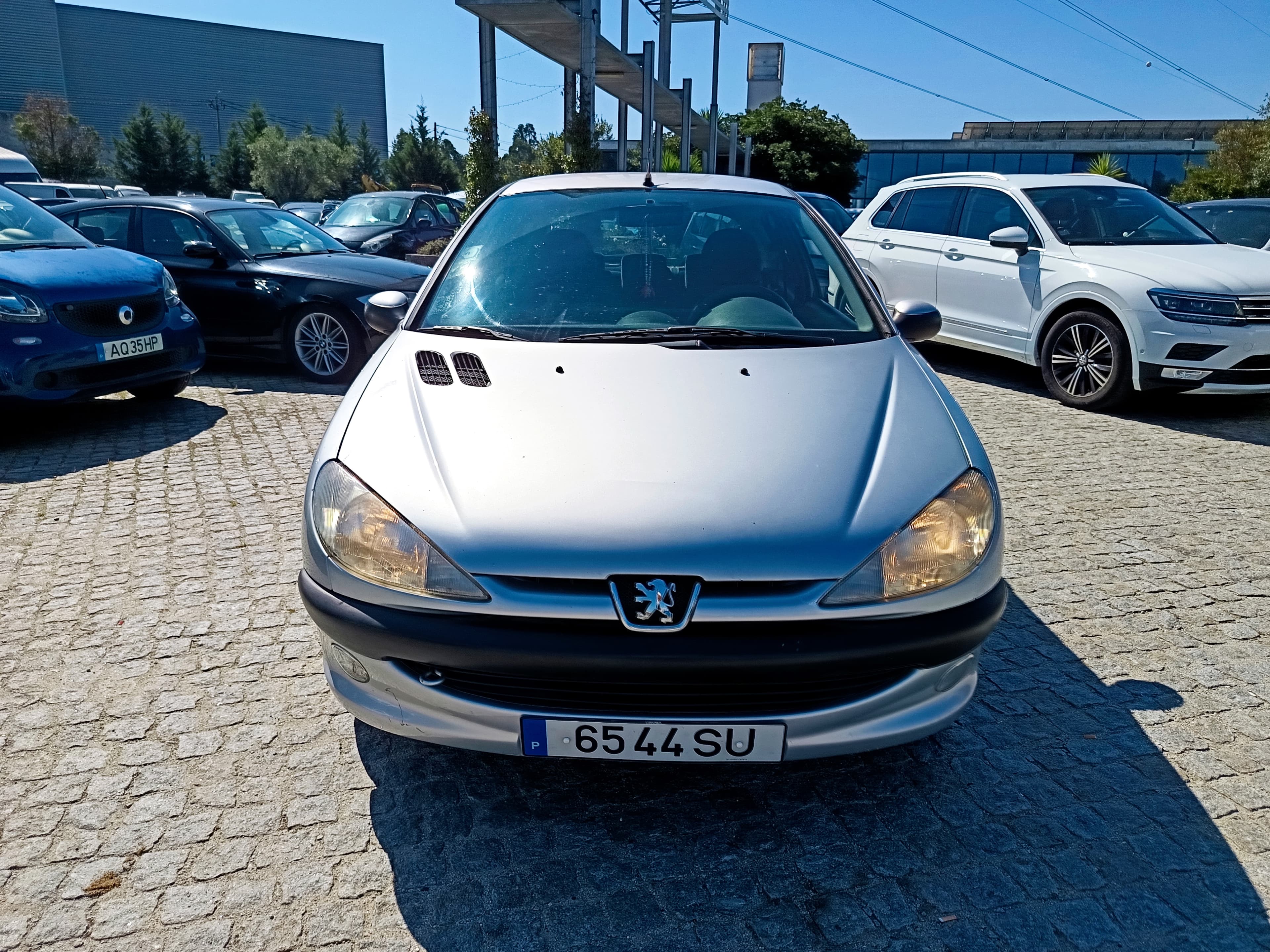 Peugeot 206 · Ano 2001 — imagem 2