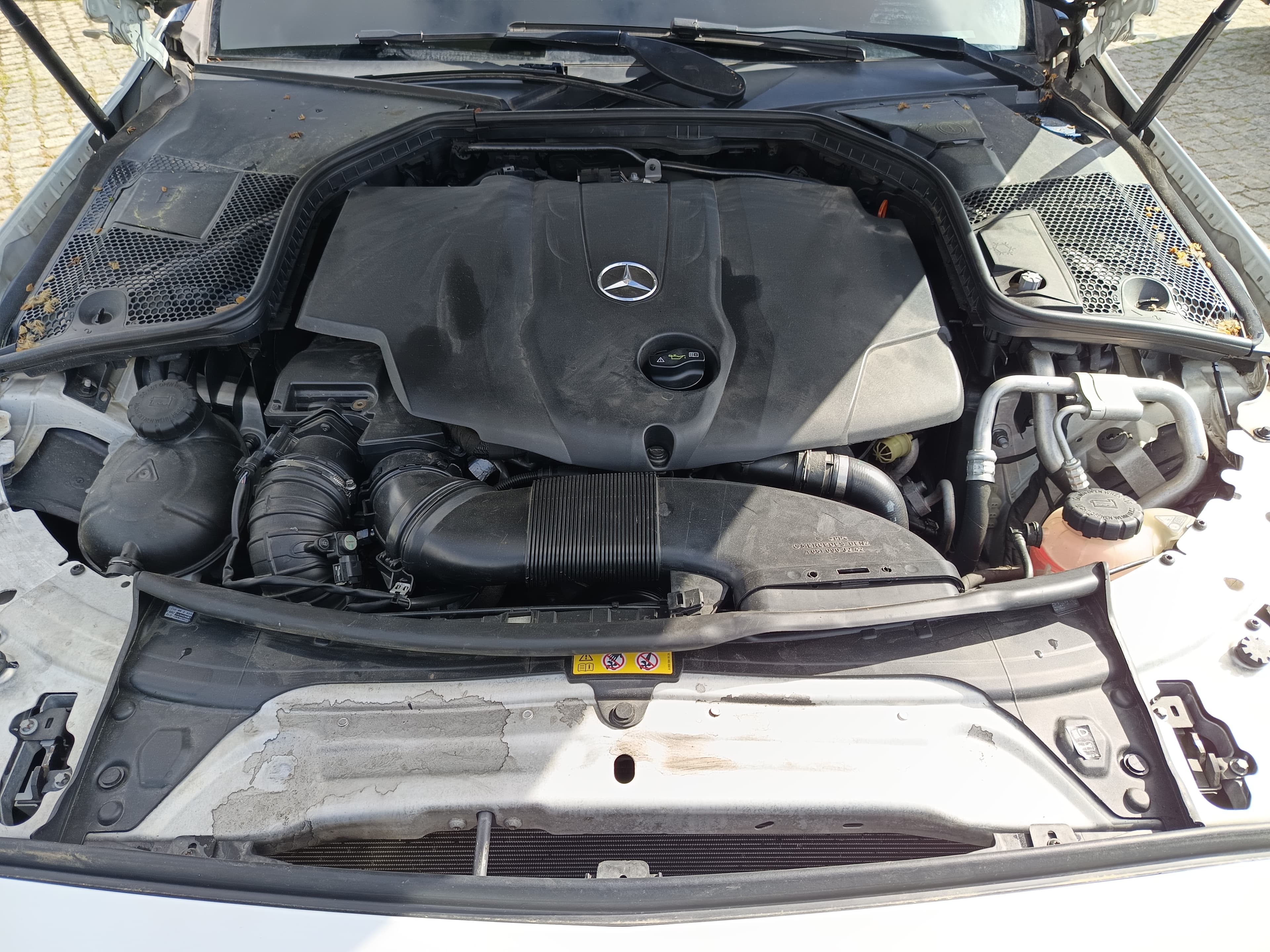 Mercedes-Benz C220 AMG · Ano 2017 — image 12