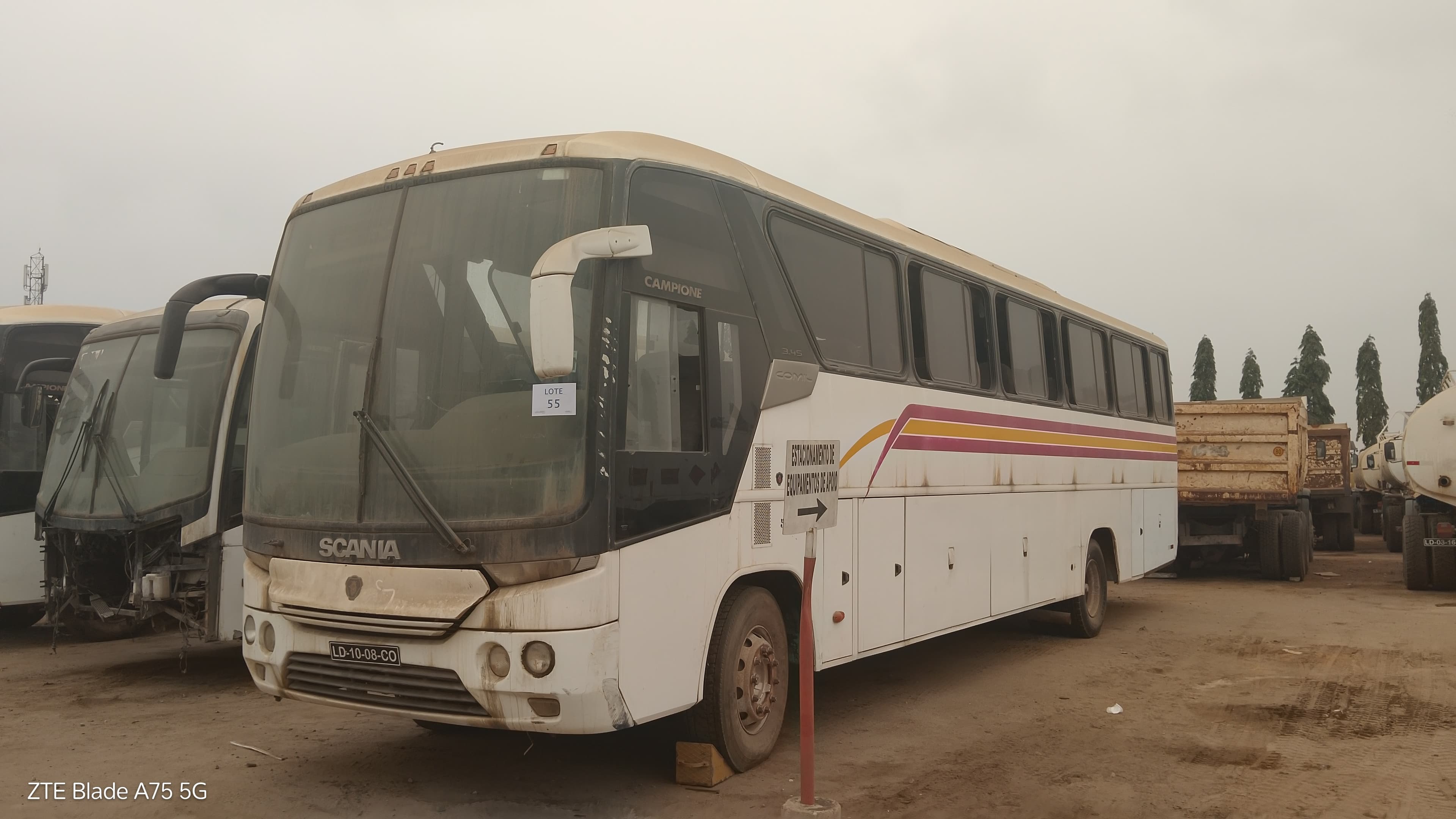 Autocarro SCANIA F330 — image 1