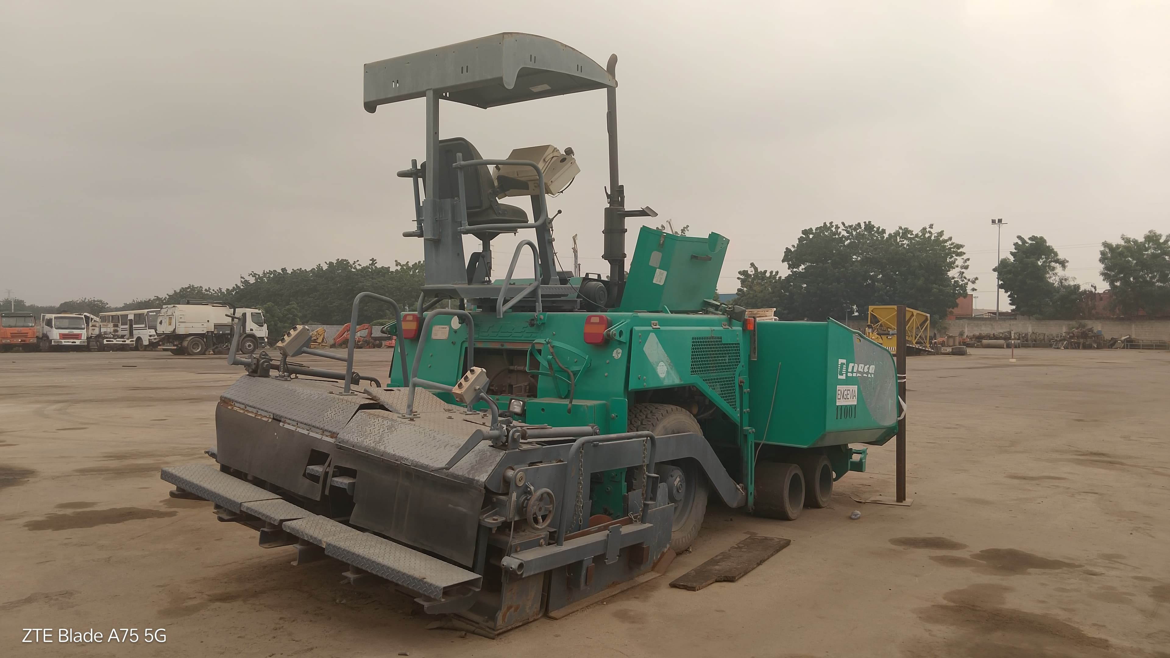 Pavimentadora Betuminoso de Rodas de 12 T CIBER AF 4500 — imagen 5