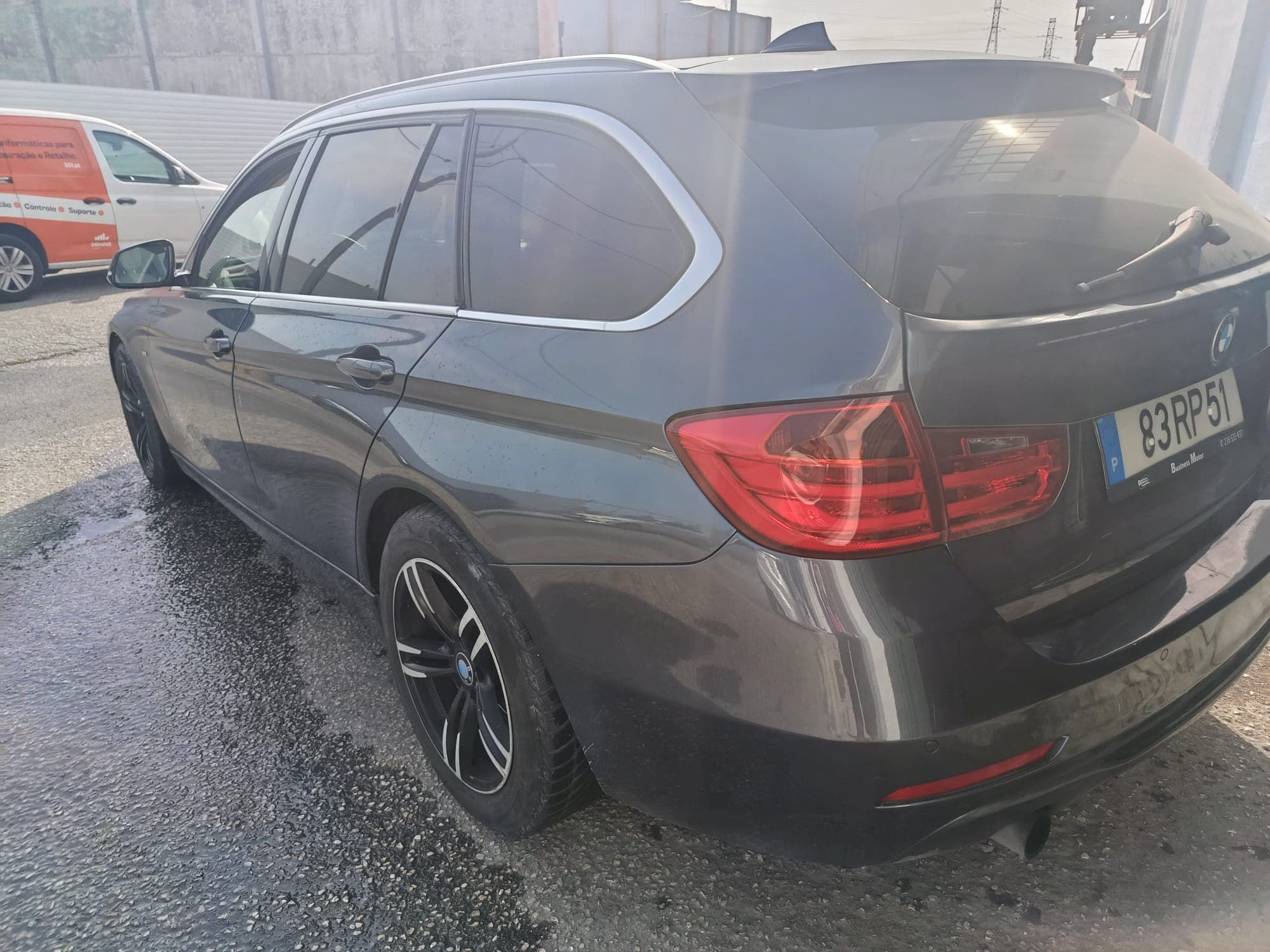 BMW 320d · Ano 2013 — imagem 6