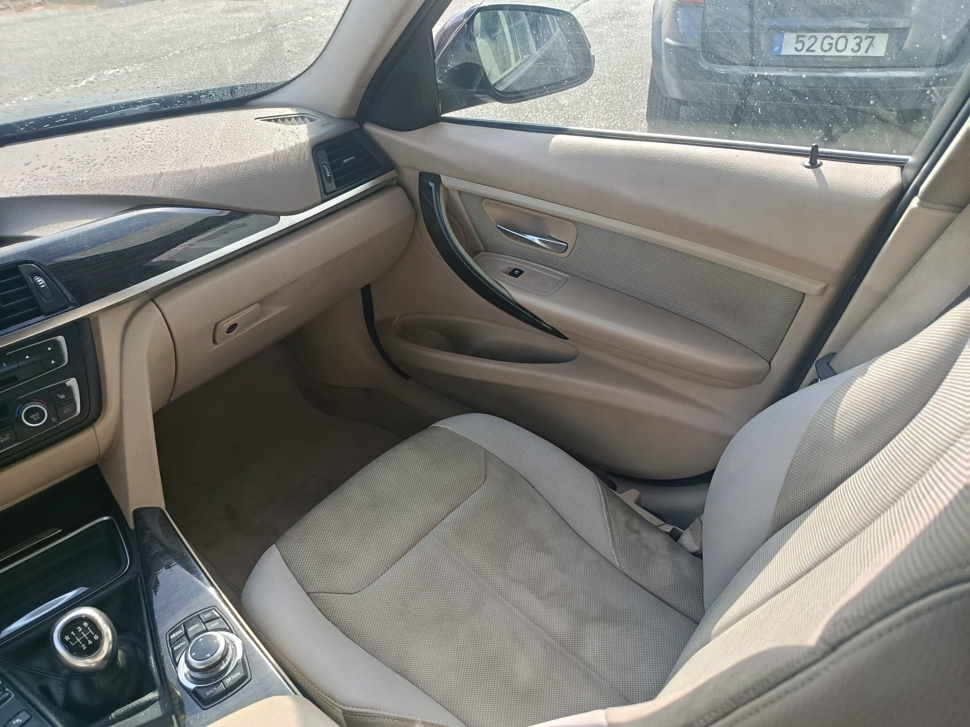 BMW 320d · Ano 2013 — imagem 30