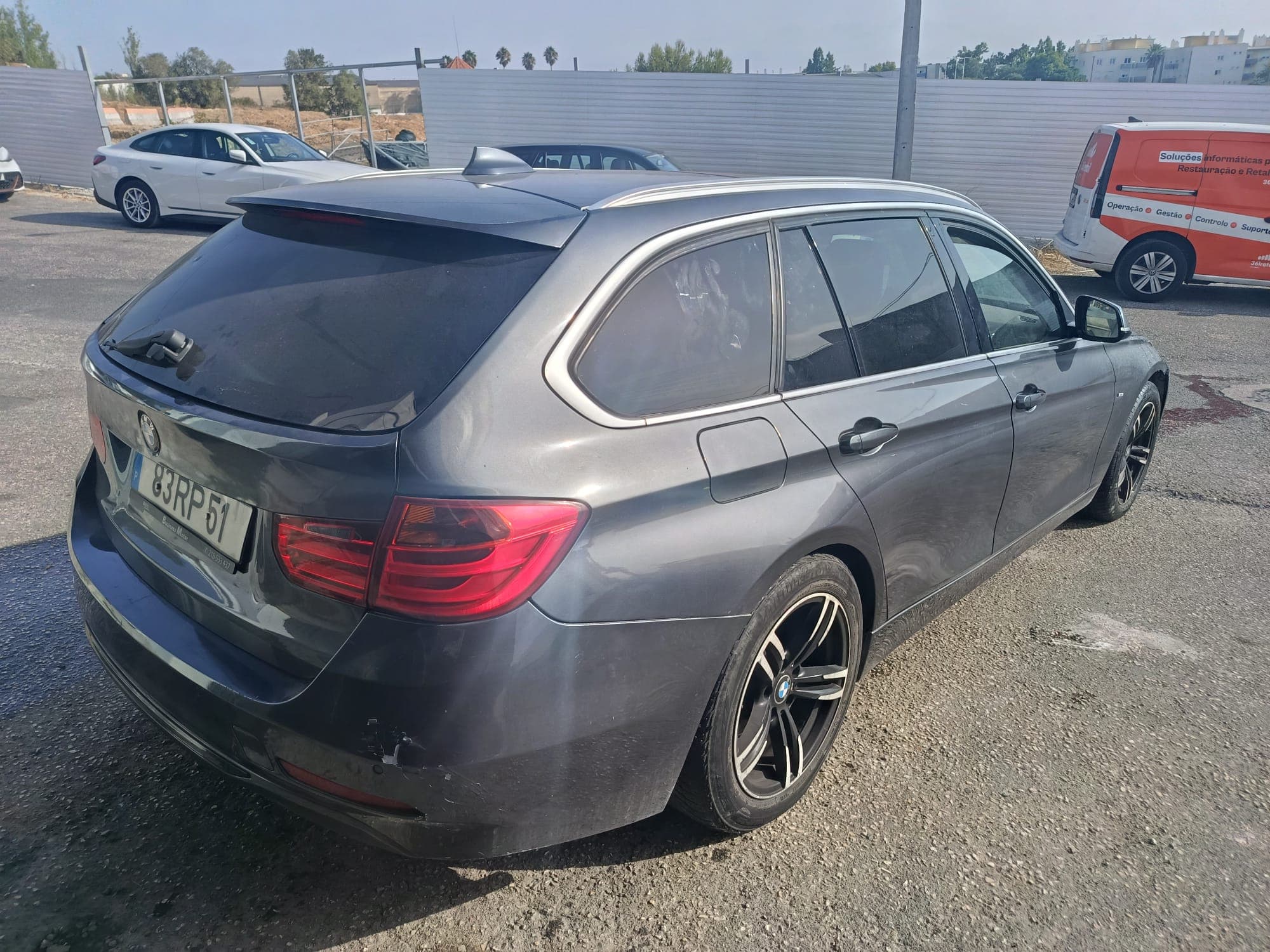 BMW 320d · Ano 2013 — imagem 8