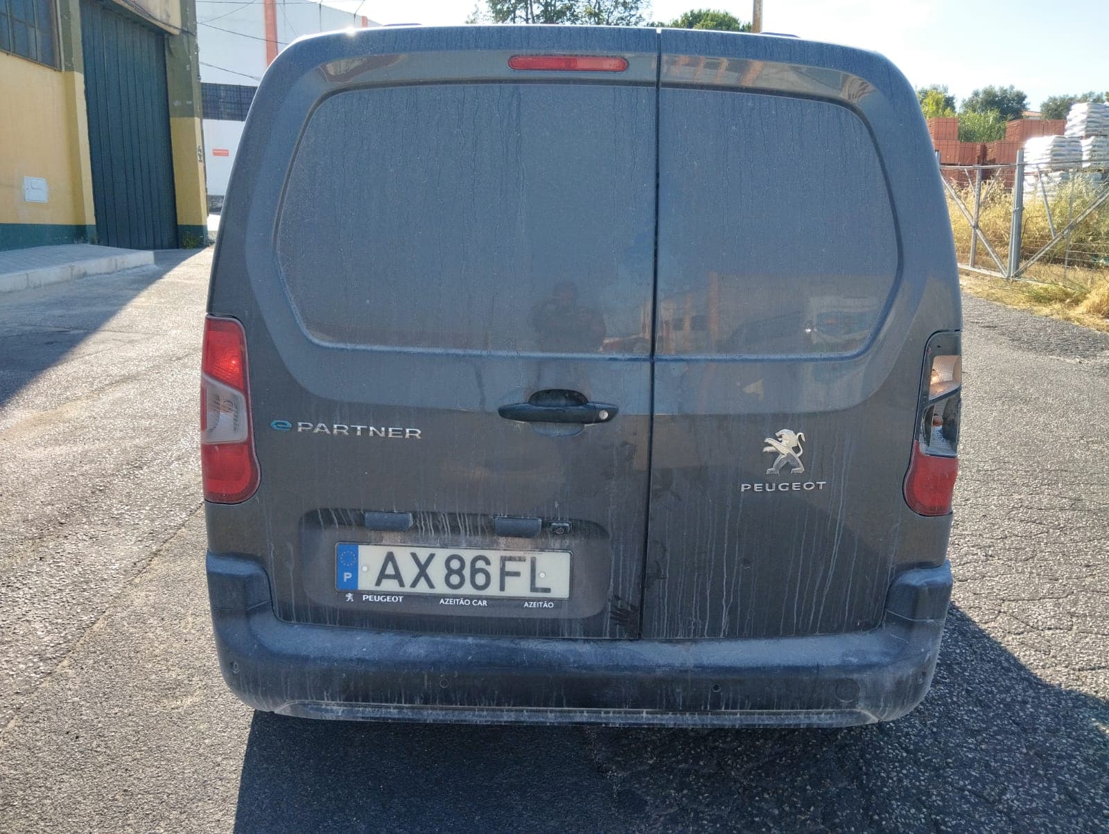 Peugeot E Partner · Ano 2023 — imagem 5